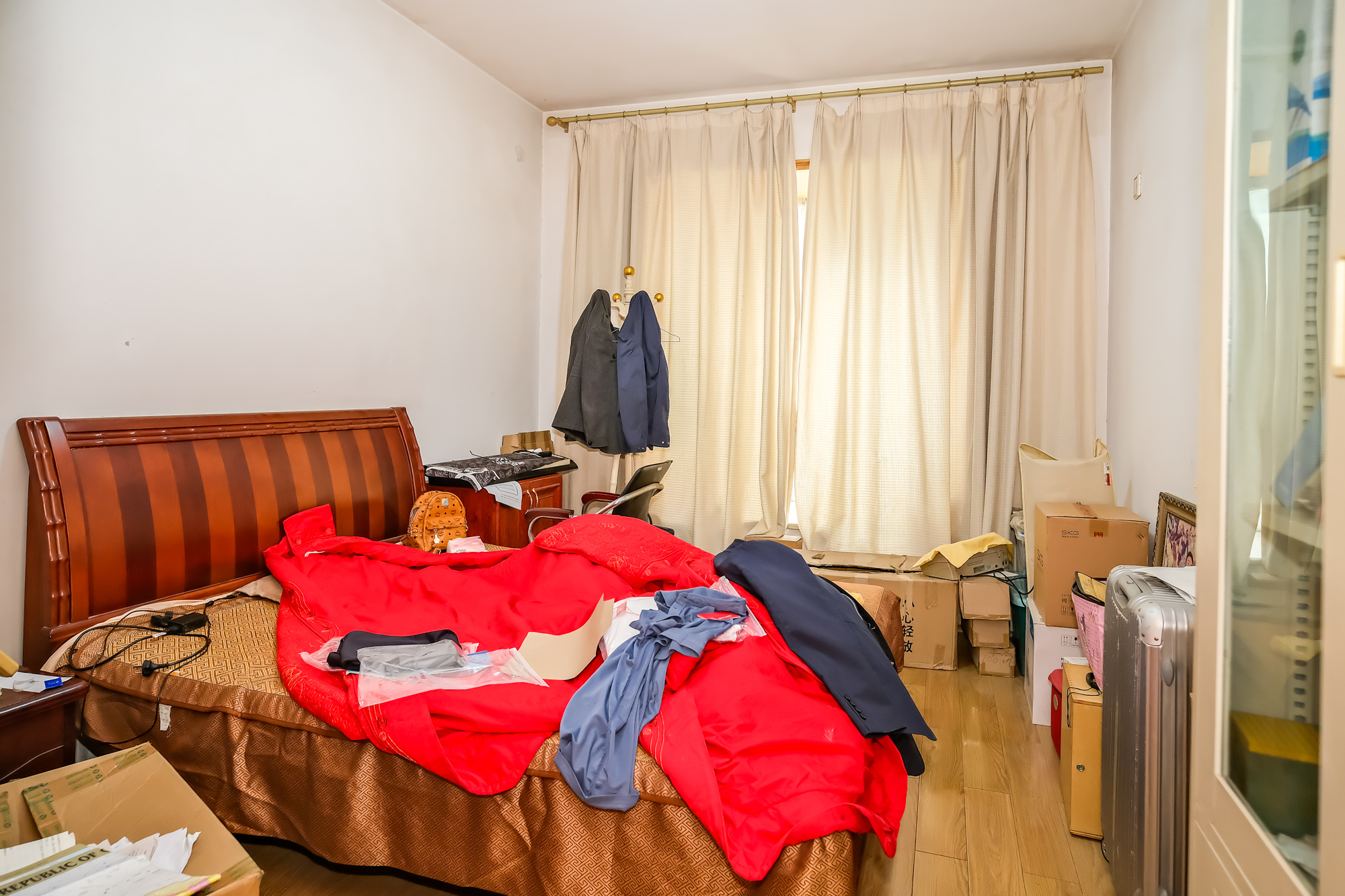 美林水郡 3室2厅2卫 120.0万 美林水郡 3室2厅2卫 120.0万卧室