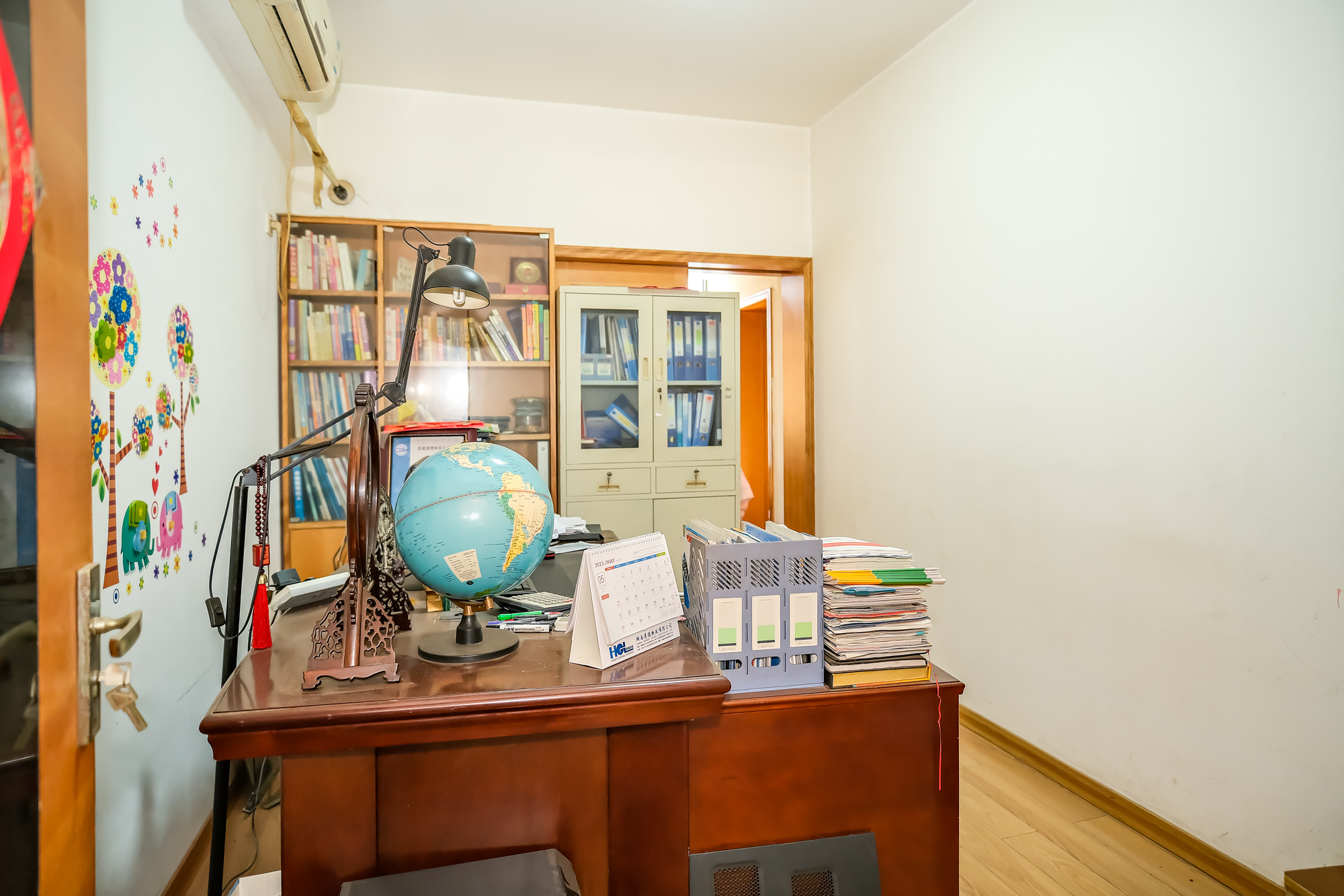 美林水郡 3室2厅2卫 120.0万 美林水郡 3室2厅2卫 120.0万卧室