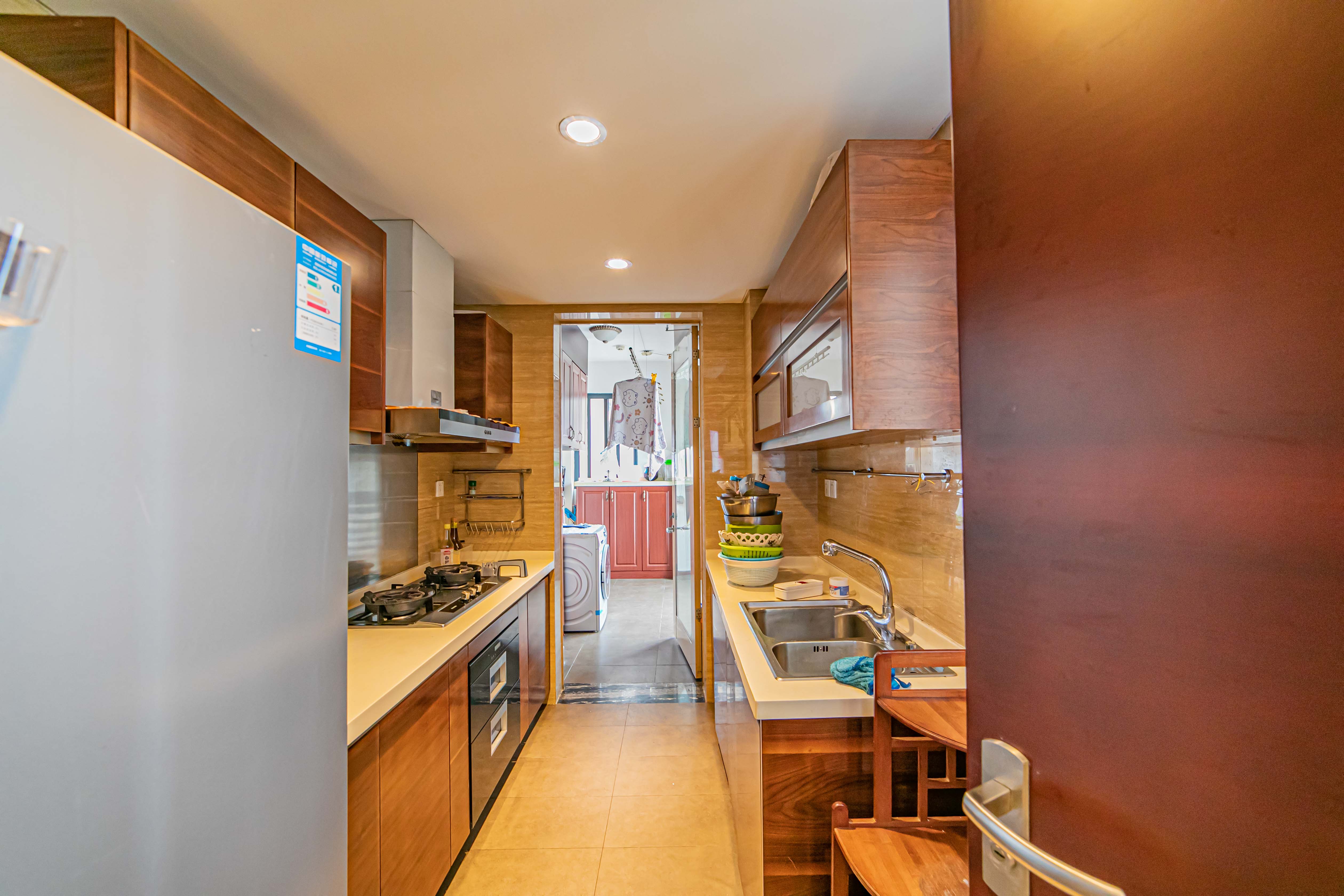 复地崑玉国际一期  3室2厅2卫    320.0万厨房