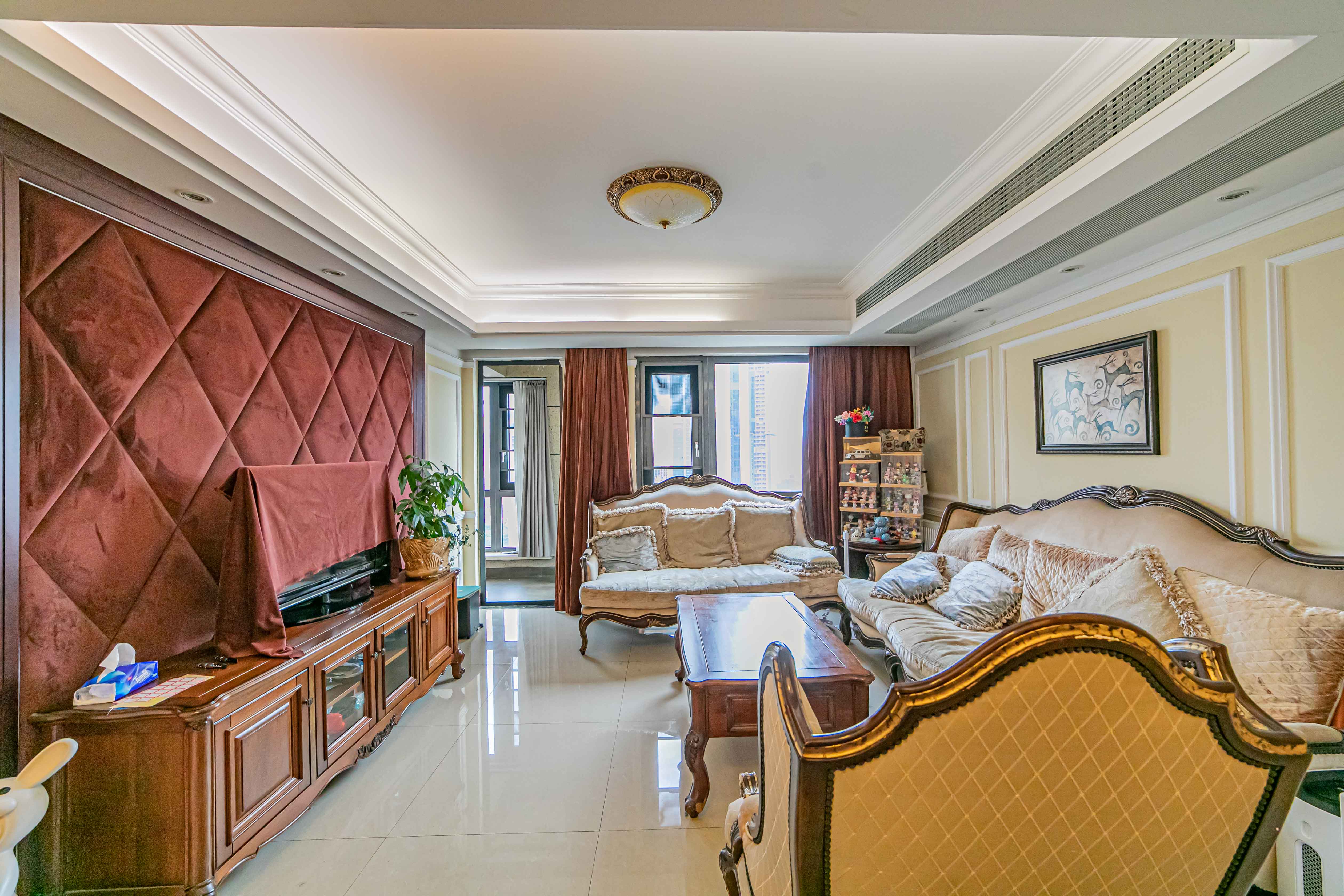 复地崑玉国际一期  3室2厅2卫    320.0万客厅