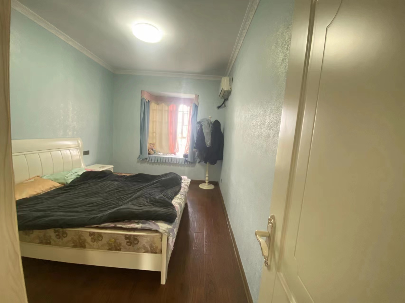 碧玉花园 4室2厅2卫 68.0万 碧玉花园 4室2厅2卫 68.0万室内图