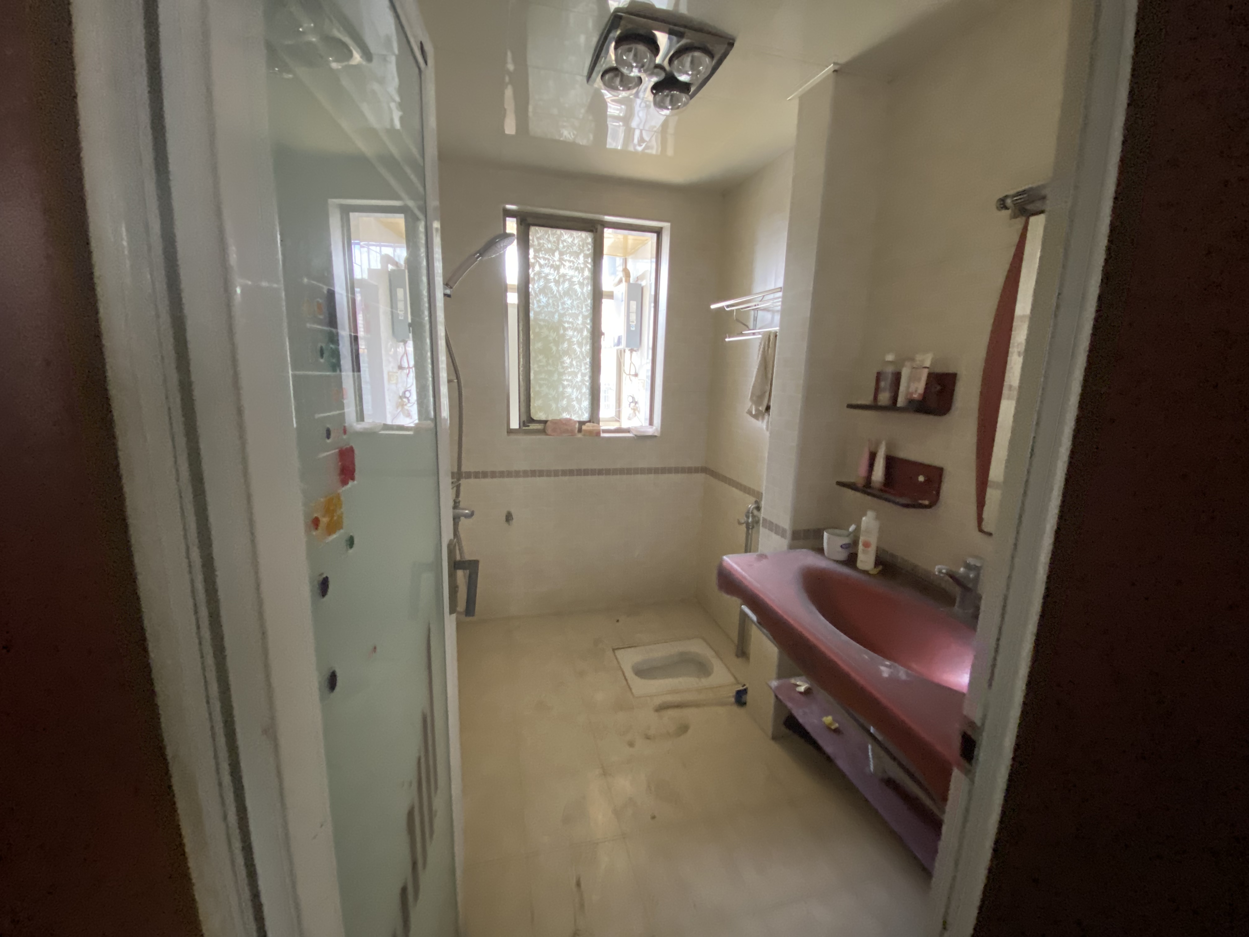 江南世家  5室2厅2卫   50.00万 江南世家  5室2厅2卫   50.00万室内图