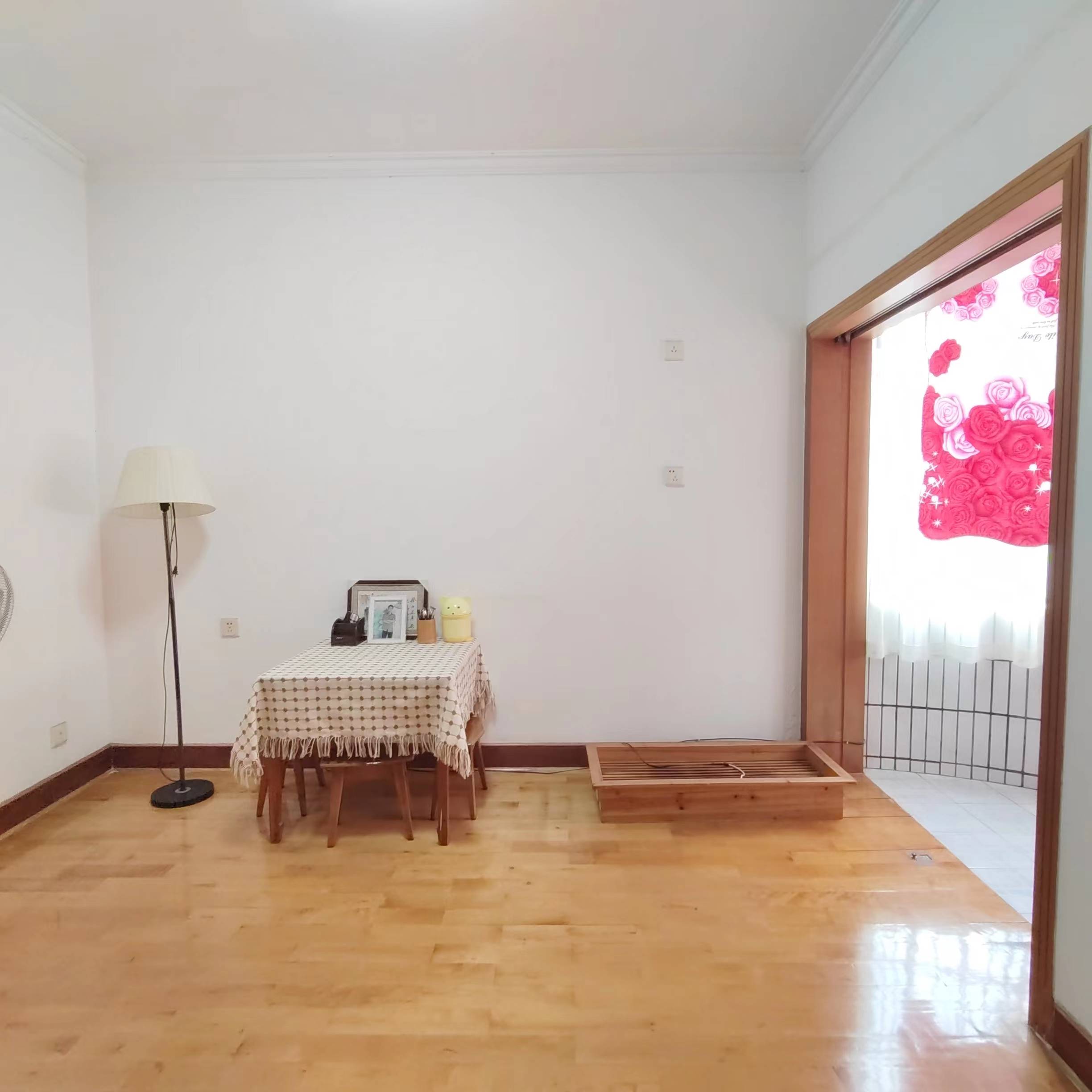 政华小区 4室2厅2卫 47.8万 政华小区 4室2厅2卫 47.8万室内图