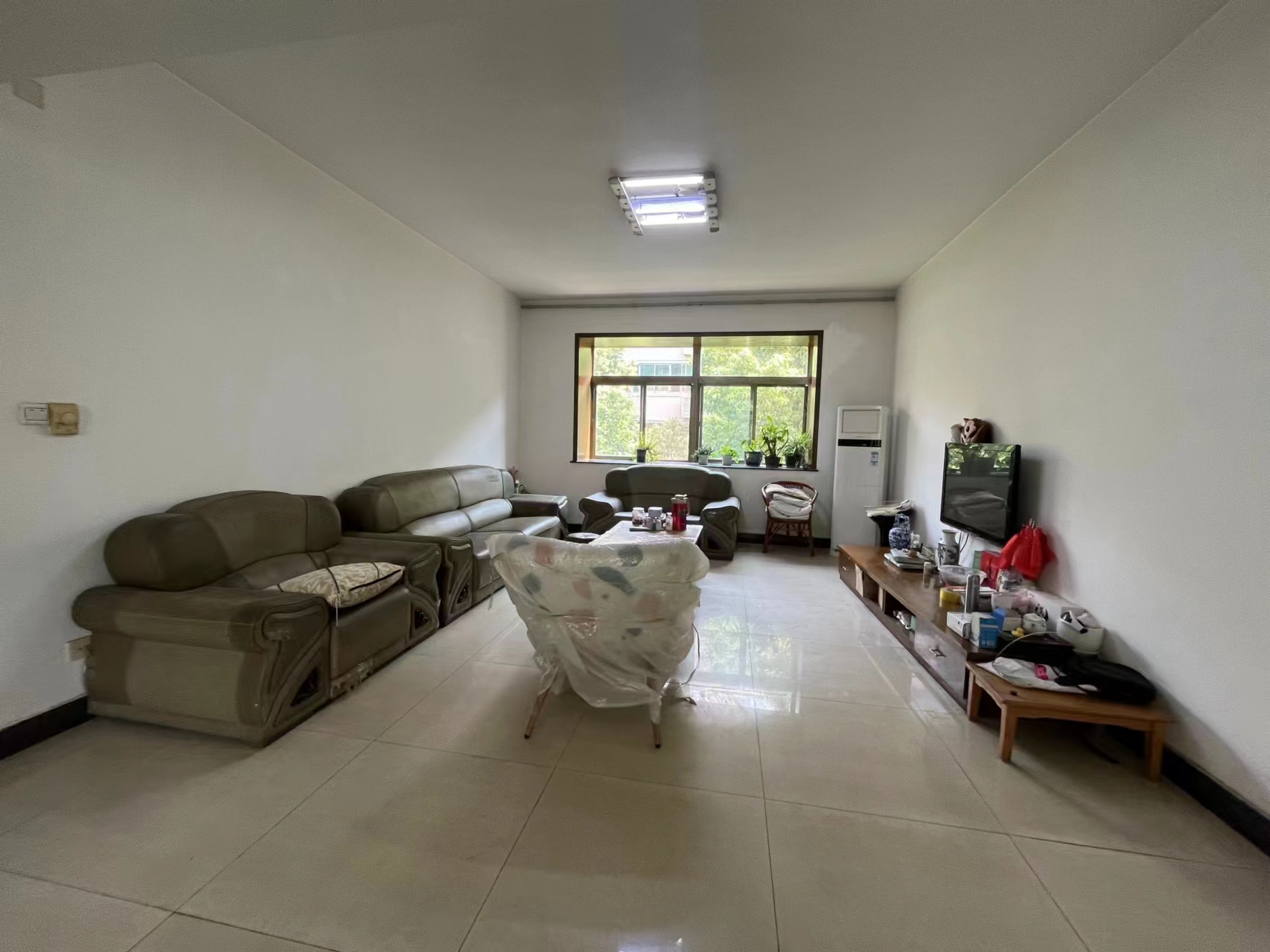 欣佳花园 3室2厅1卫 75.0万 欣佳花园 3室2厅1卫 75.0万室内图