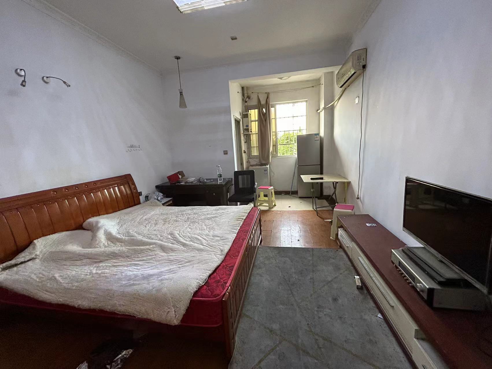 蓝筹公寓1栋 1室1厅1卫 15.80万 蓝筹公寓1栋 1室1厅1卫 15.80万室内图