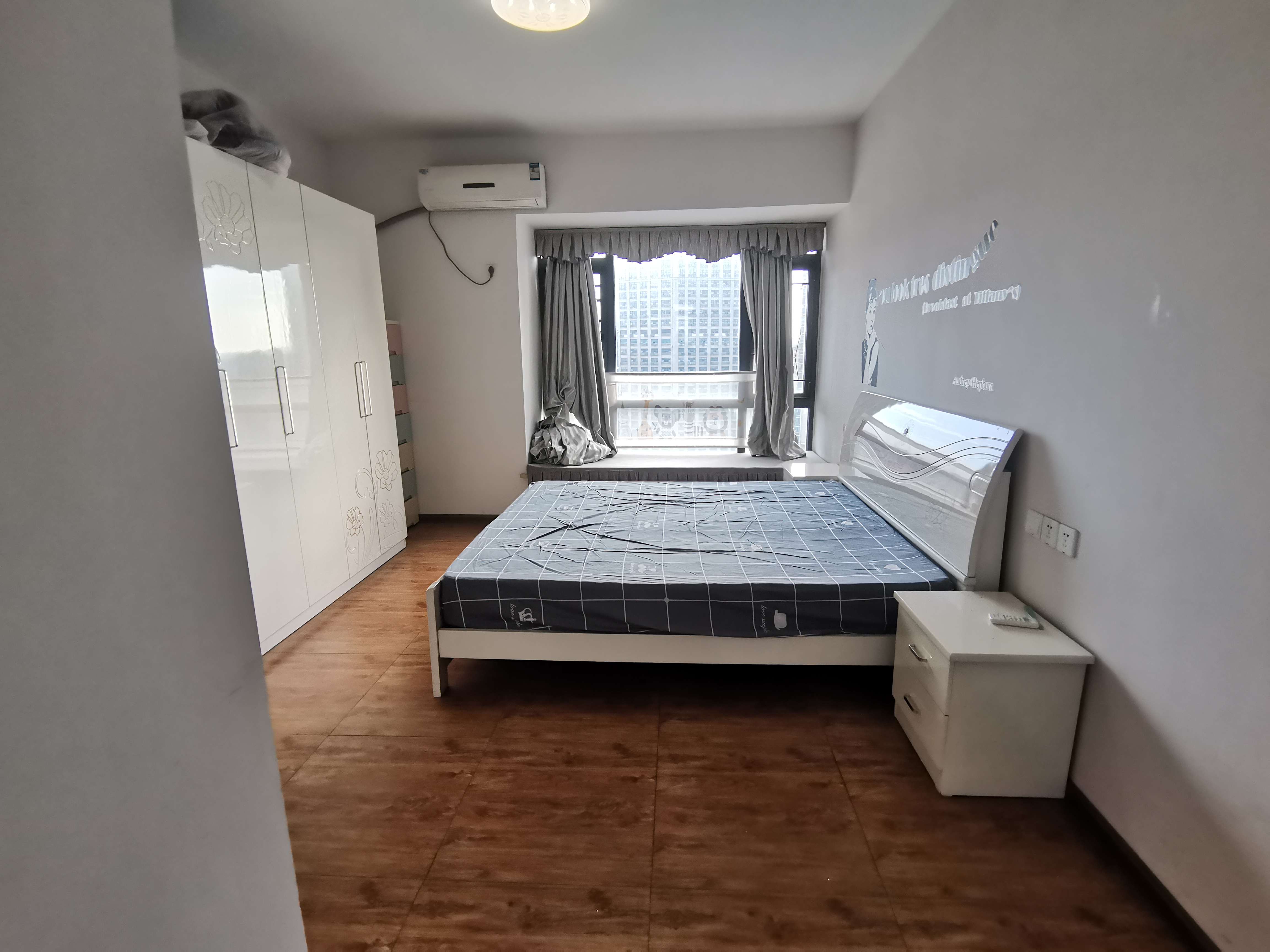 华晨御园 3室2厅2卫 69.8万 华晨御园 3室2厅2卫 69.8万室内图