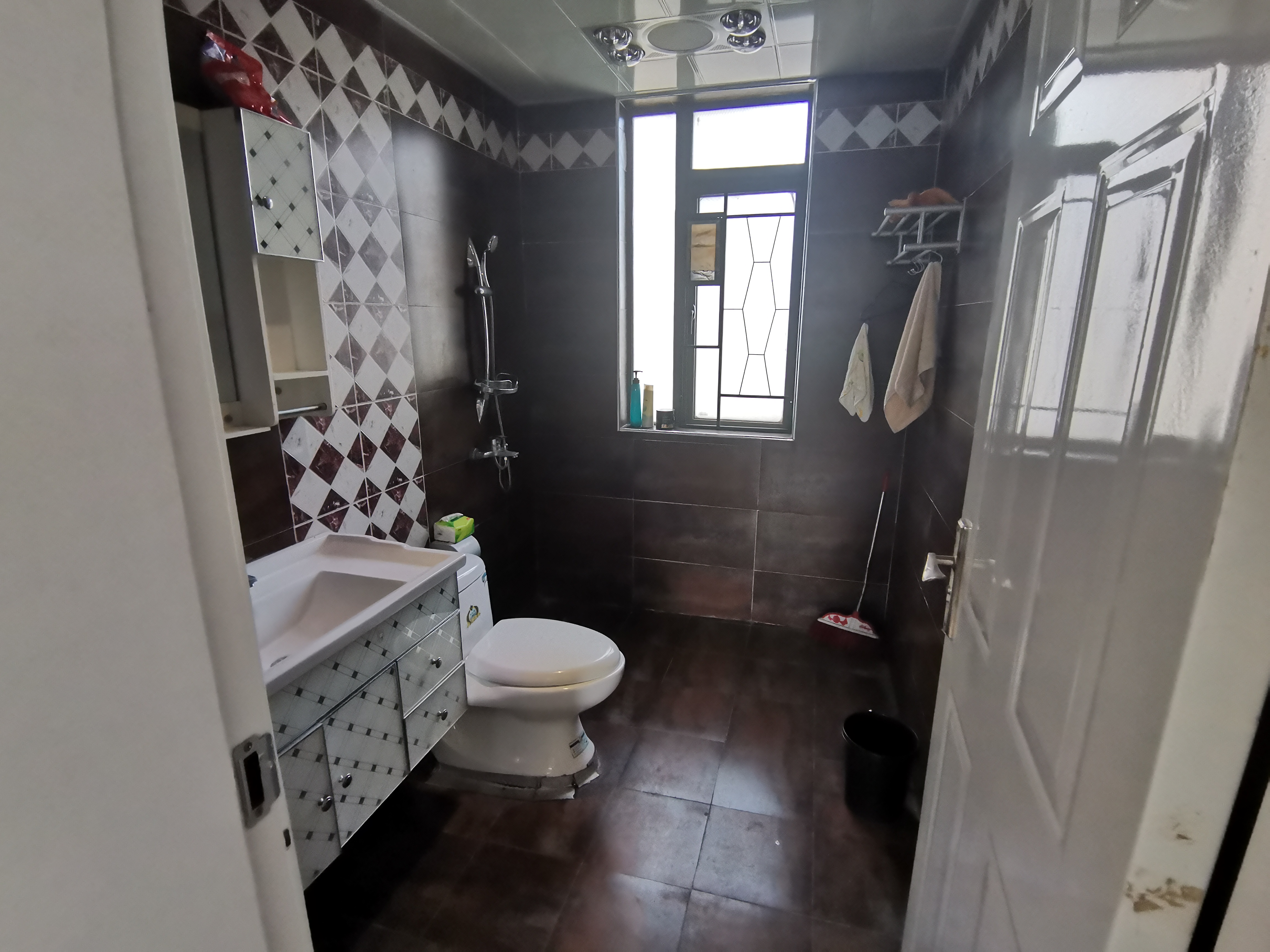 华晨御园 3室2厅2卫 69.8万 华晨御园 3室2厅2卫 69.8万室内图