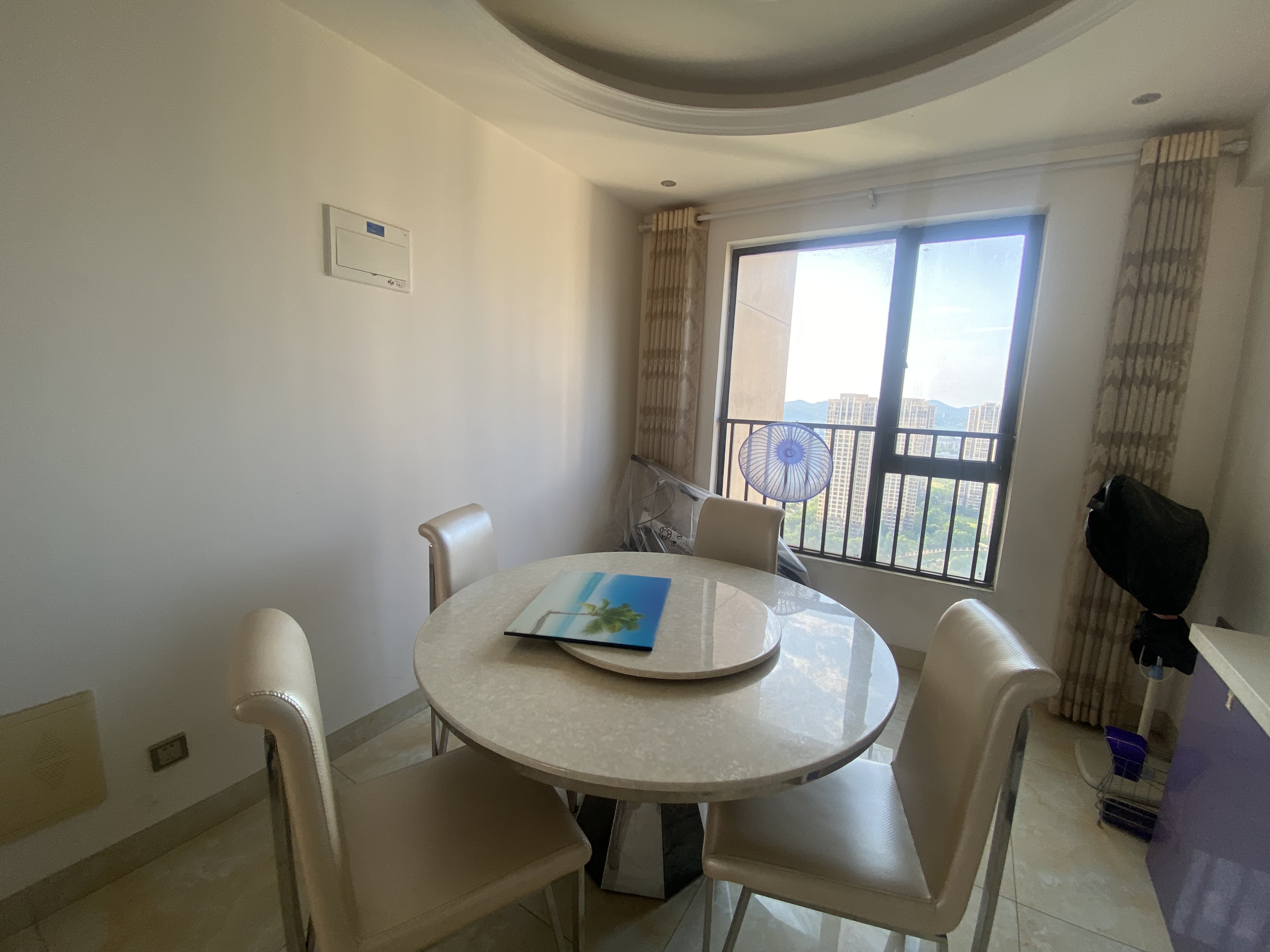 佳兆业金域天下二期 3室2厅2卫 54.00万 佳兆业金域天下二期 3室2厅2卫 54.00万室内图