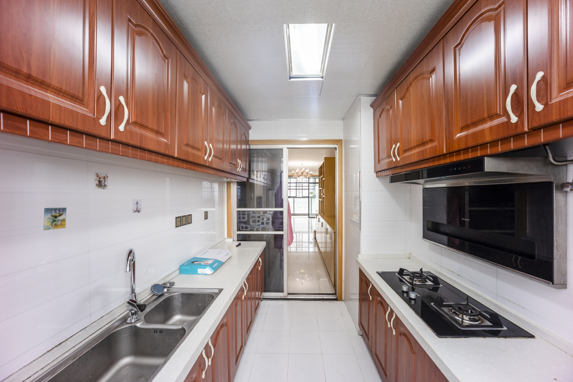 湘江世纪城融江苑  4室2厅1卫    164.0万厨房