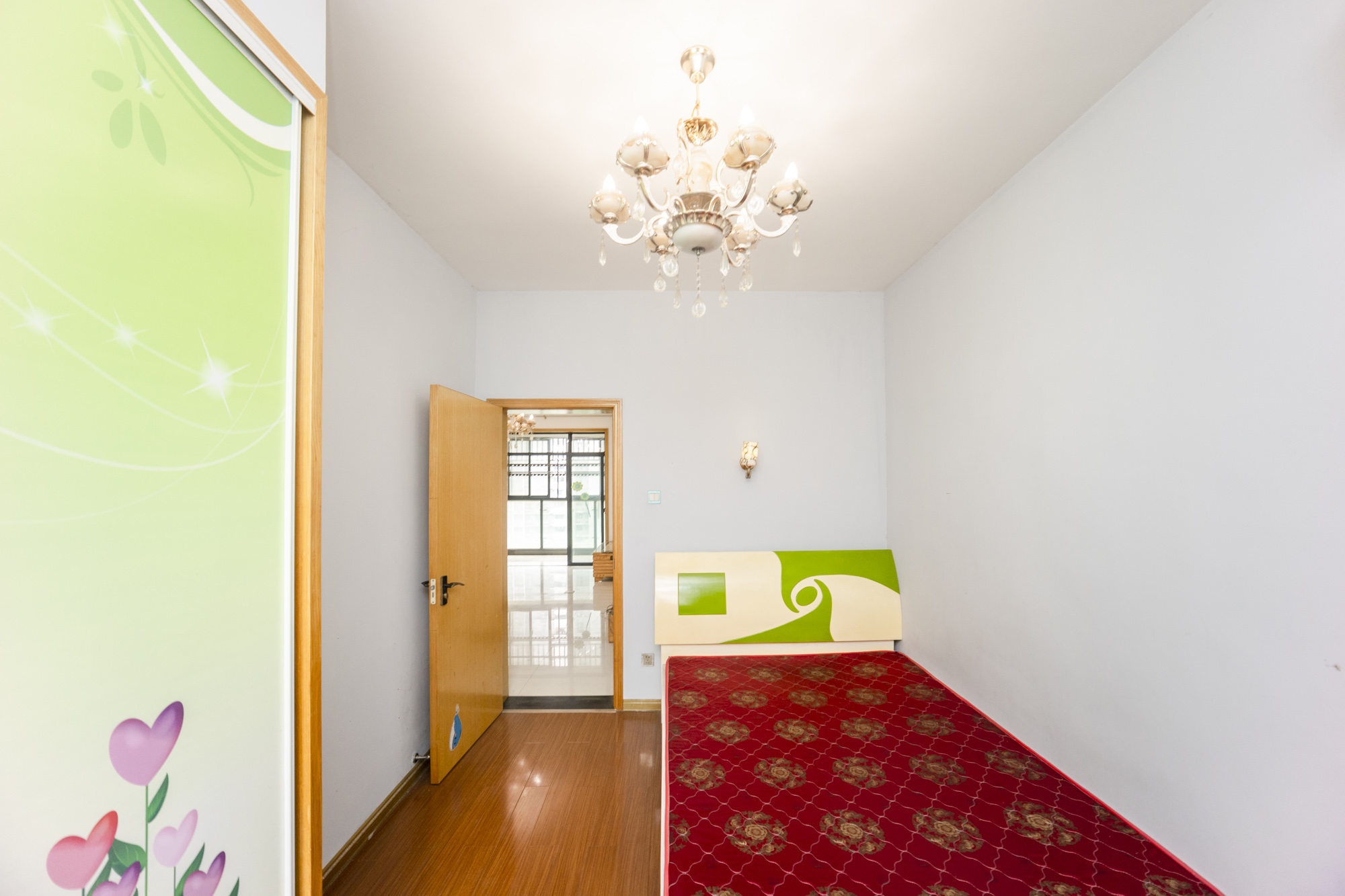 湘江世纪城融江苑  4室2厅1卫    164.0万卧室