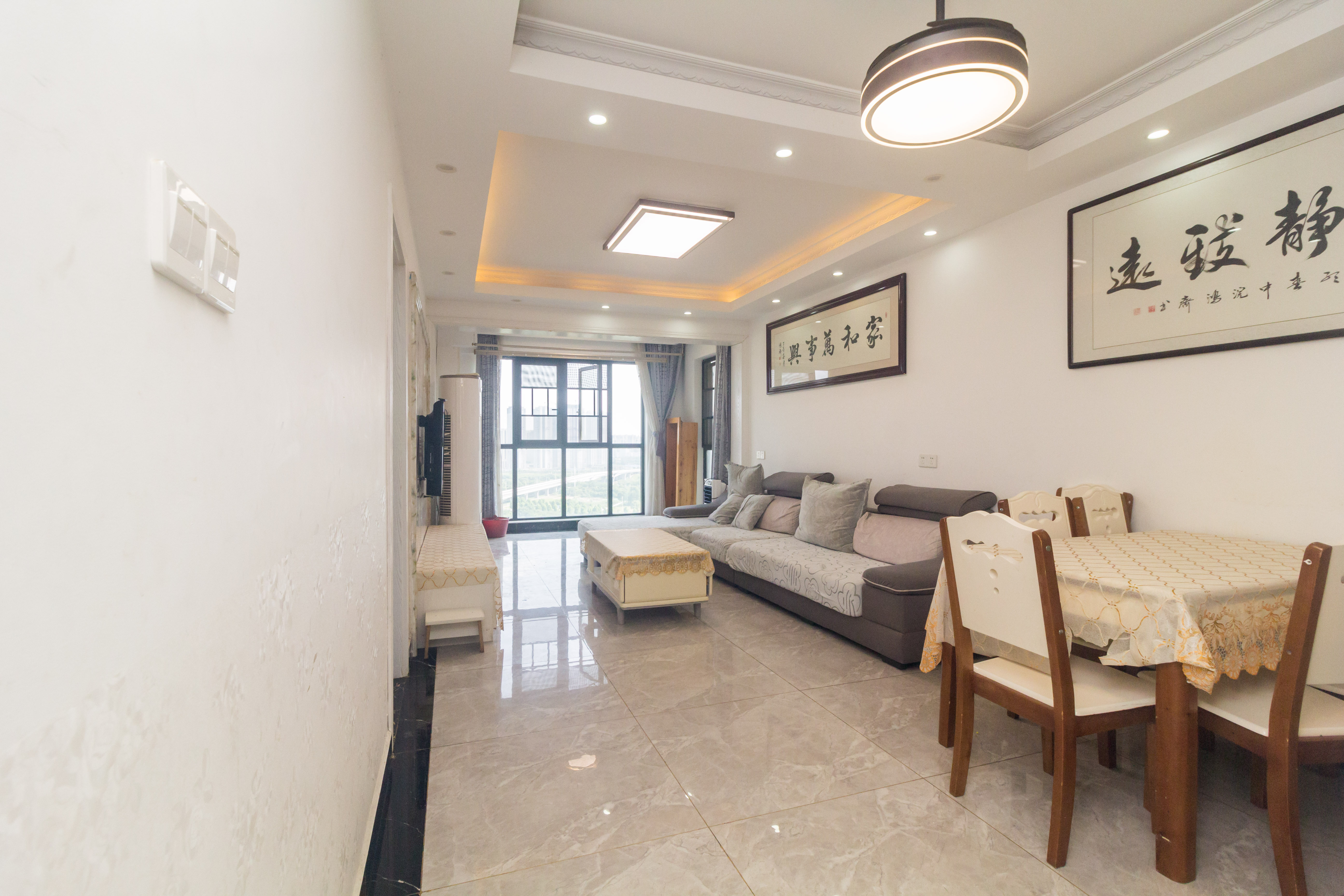 中交中央公园D4区  3室2厅1卫    103.8万客厅