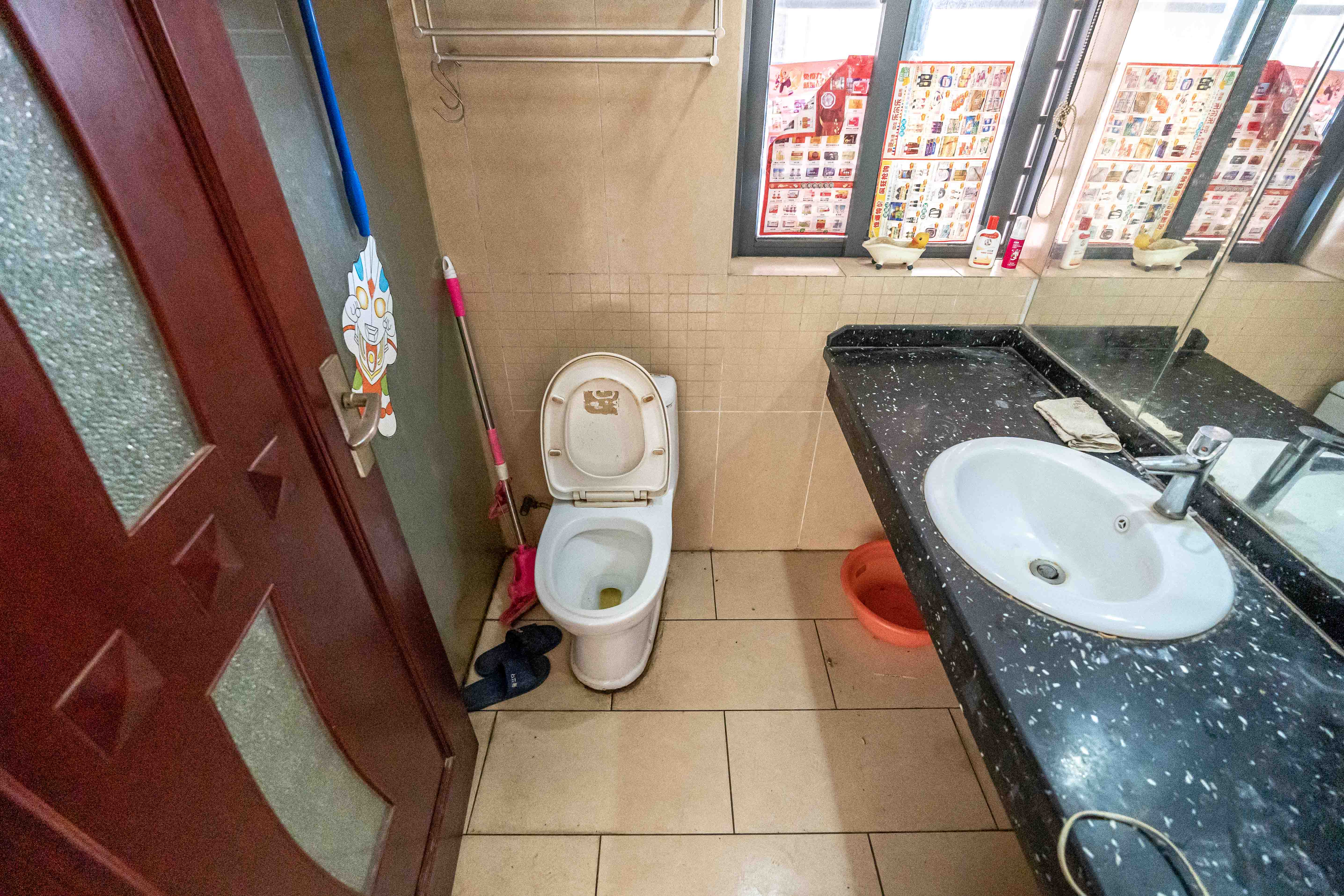 中城丽景香山园  3室2厅2卫   158.00万卫生间