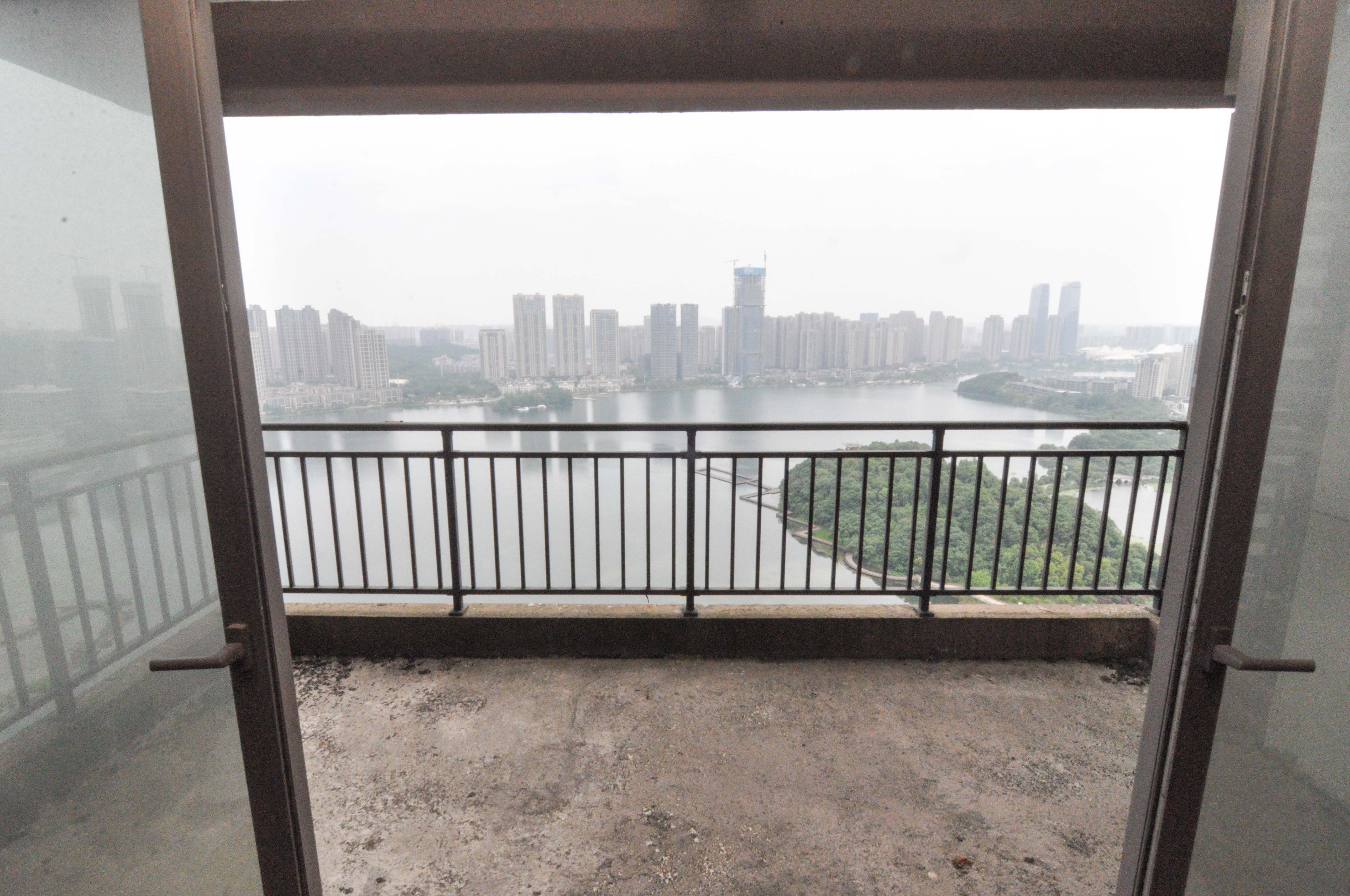 佳兆业云顶梅溪湖（佳兆业梅溪荟）  5室2厅2卫   368.00万其他