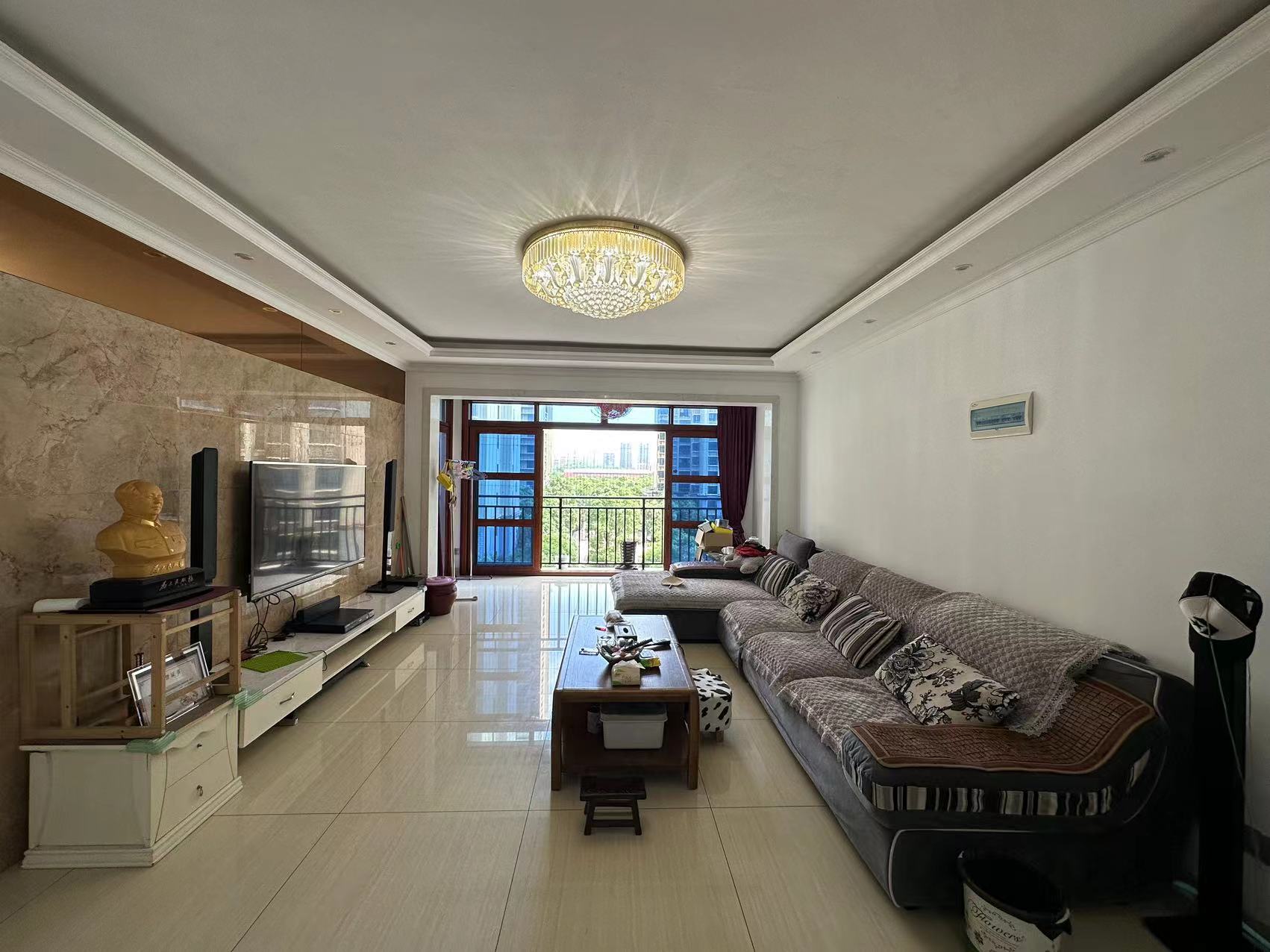 龙腾国际 4室2厅2卫 74.80万 龙腾国际 4室2厅2卫 74.80万室内图