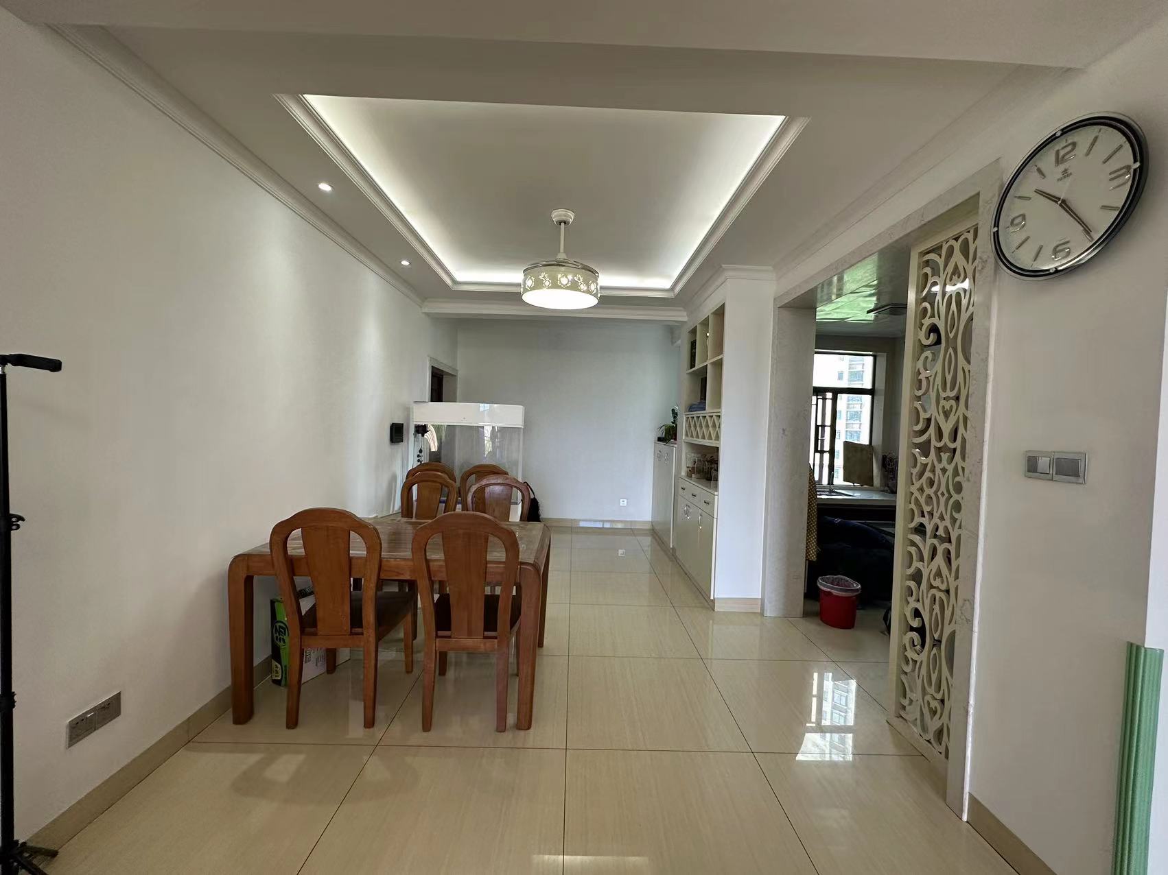 龙腾国际 4室2厅2卫 74.80万 龙腾国际 4室2厅2卫 74.80万室内图