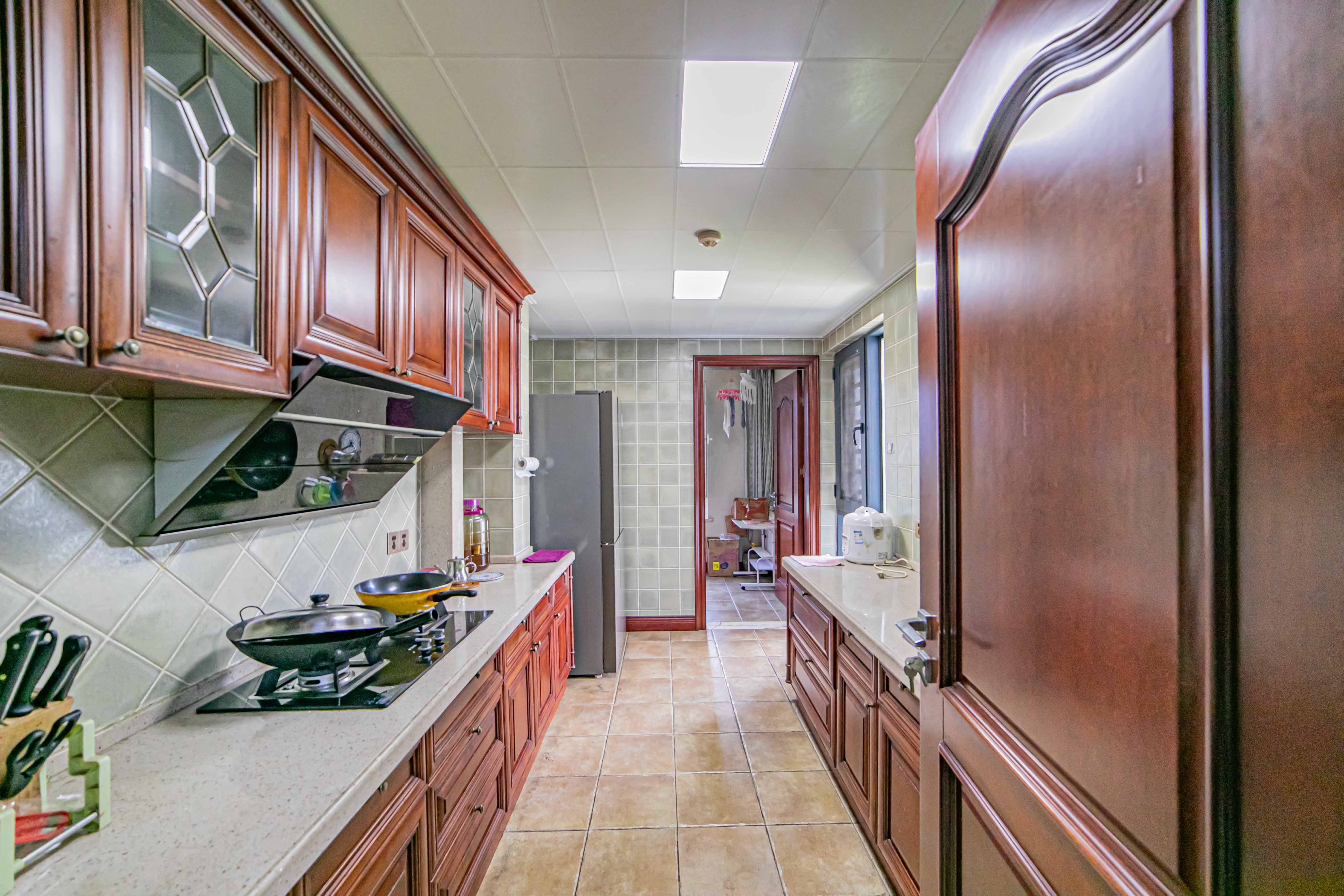 北辰三角洲E3区  4室2厅2卫   350.00万 北辰三角洲E3区  4室2厅2卫   350.00万厨房