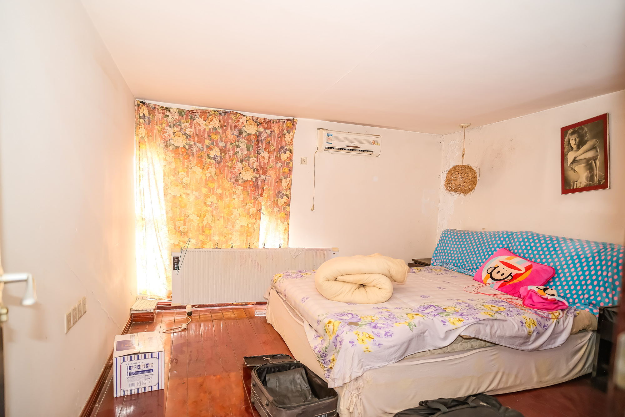 山水人家三期 4室2厅2卫 105.00万 山水人家三期 4室2厅2卫 105.00万卧室