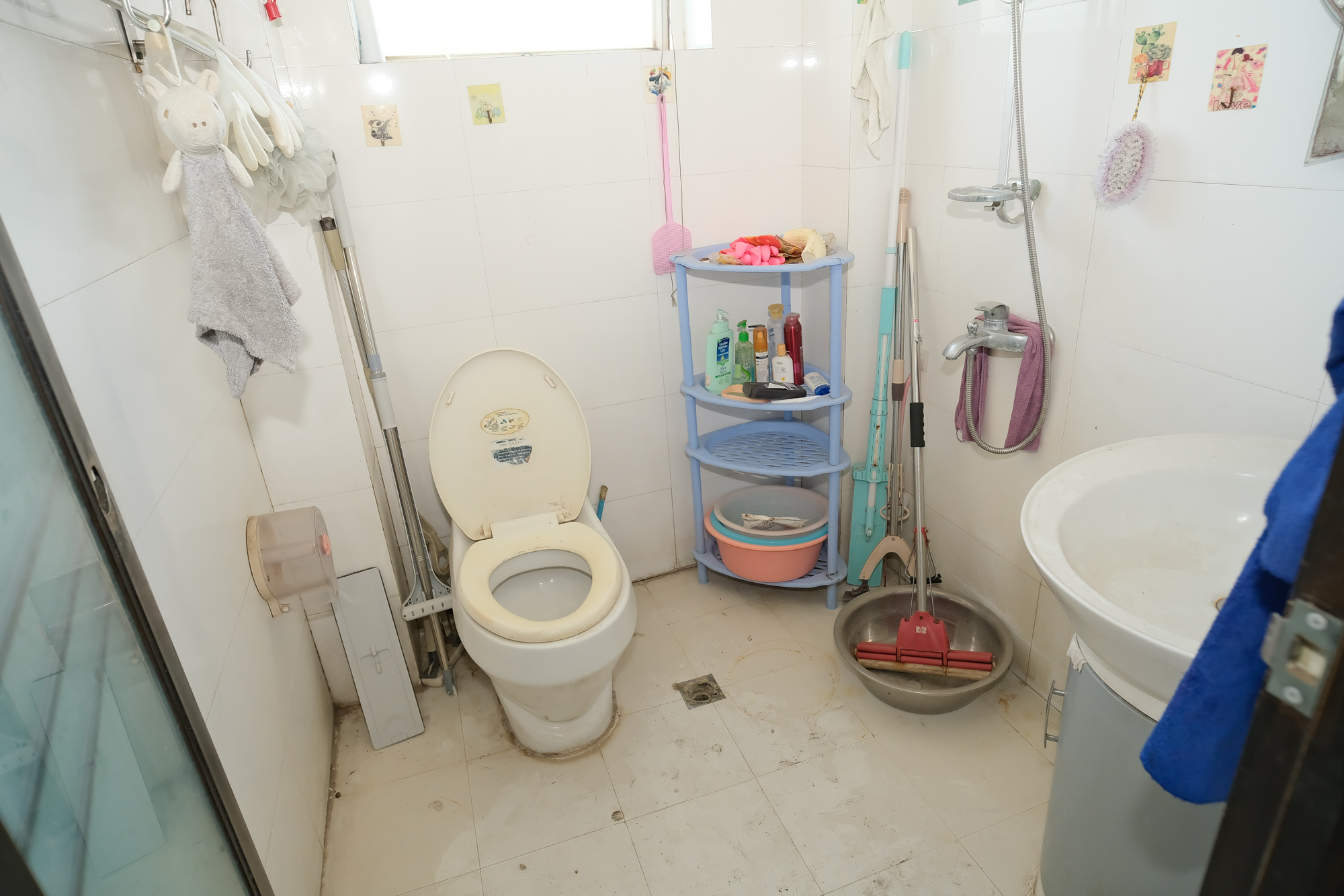 山水人家三期 4室2厅2卫 105.00万 山水人家三期 4室2厅2卫 105.00万卫生间