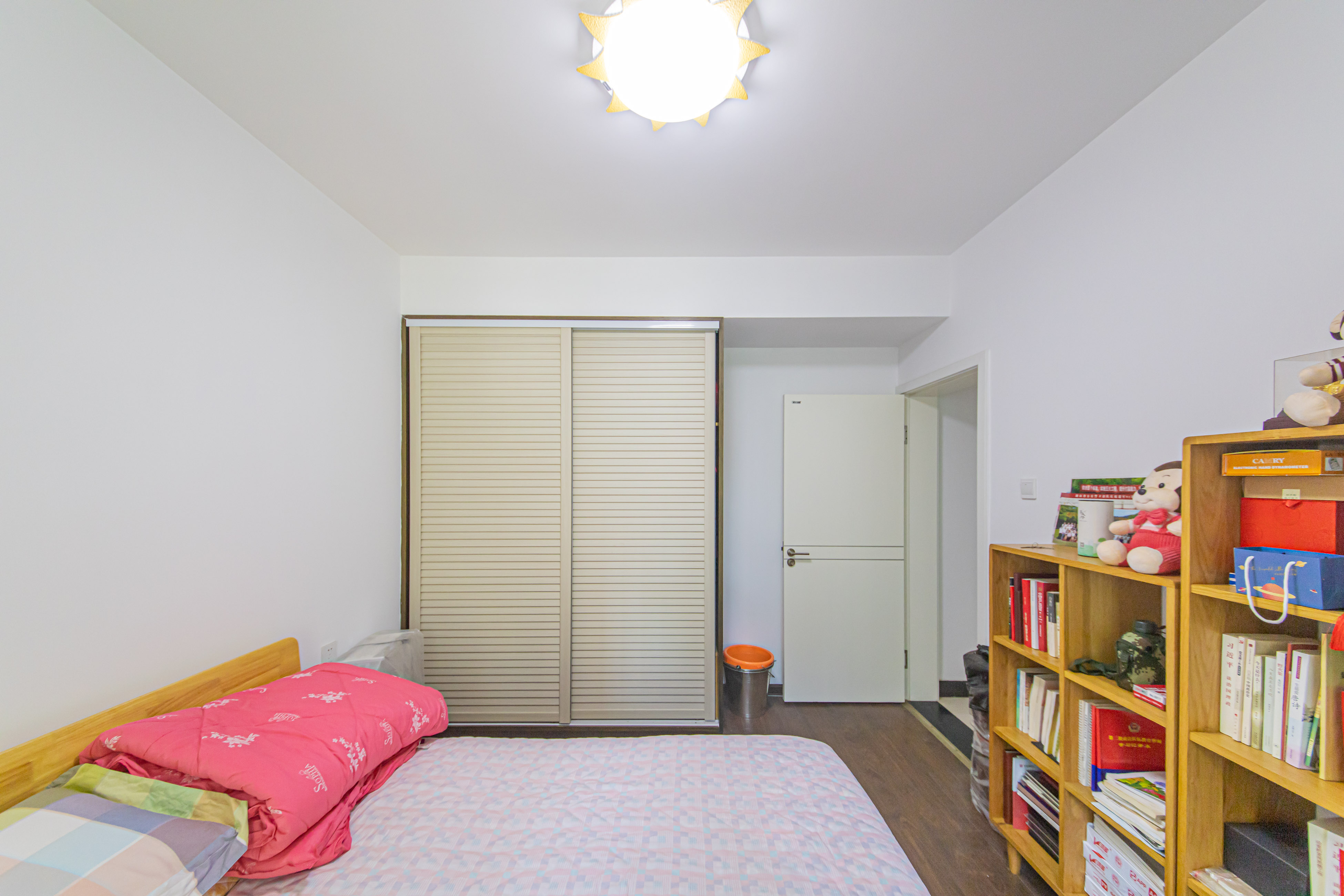 柠檬丽都 3室2厅2卫 102.0万 柠檬丽都 3室2厅2卫 102.0万卧室