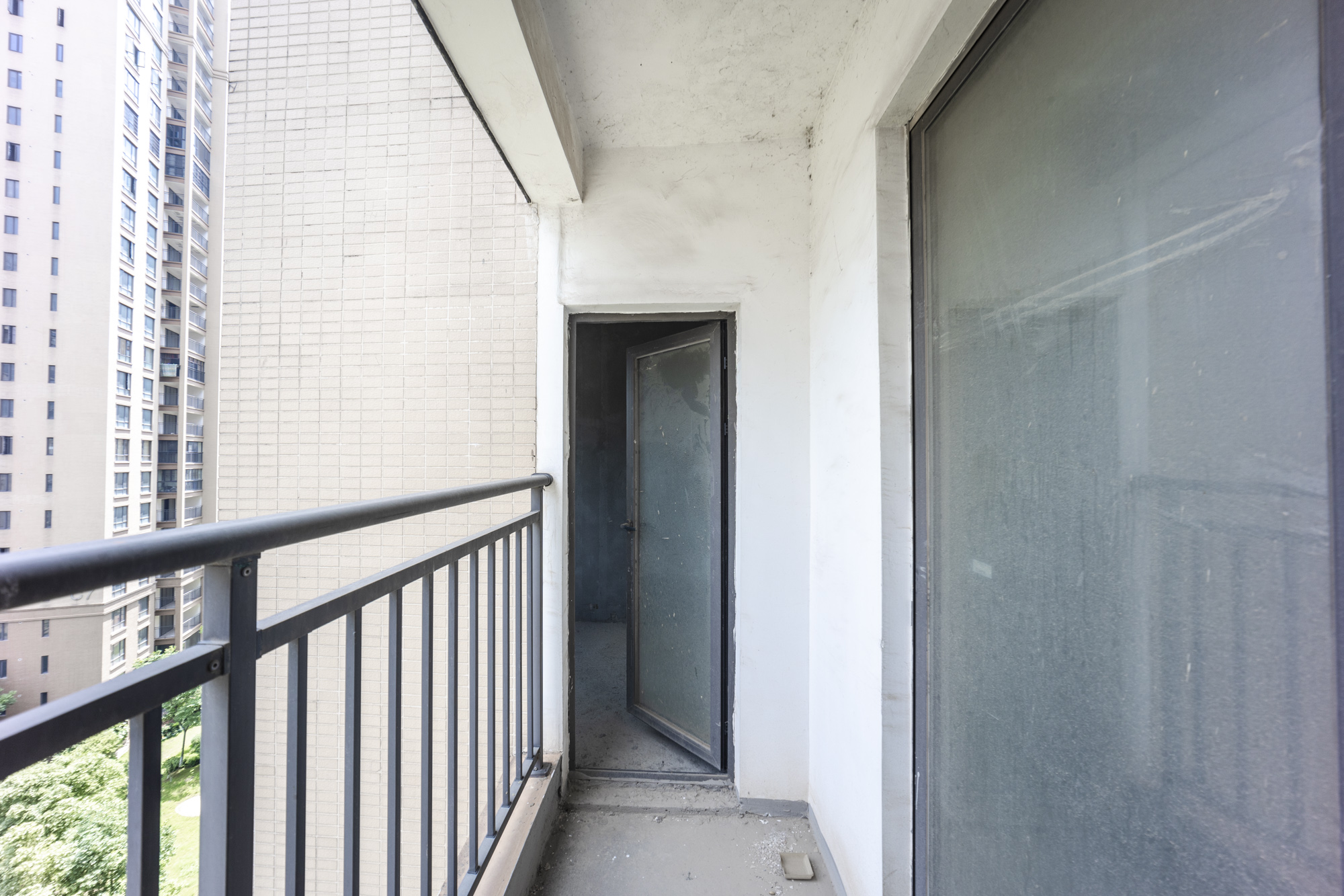 湘诚德峰小区  5室2厅2卫    150.0万其他