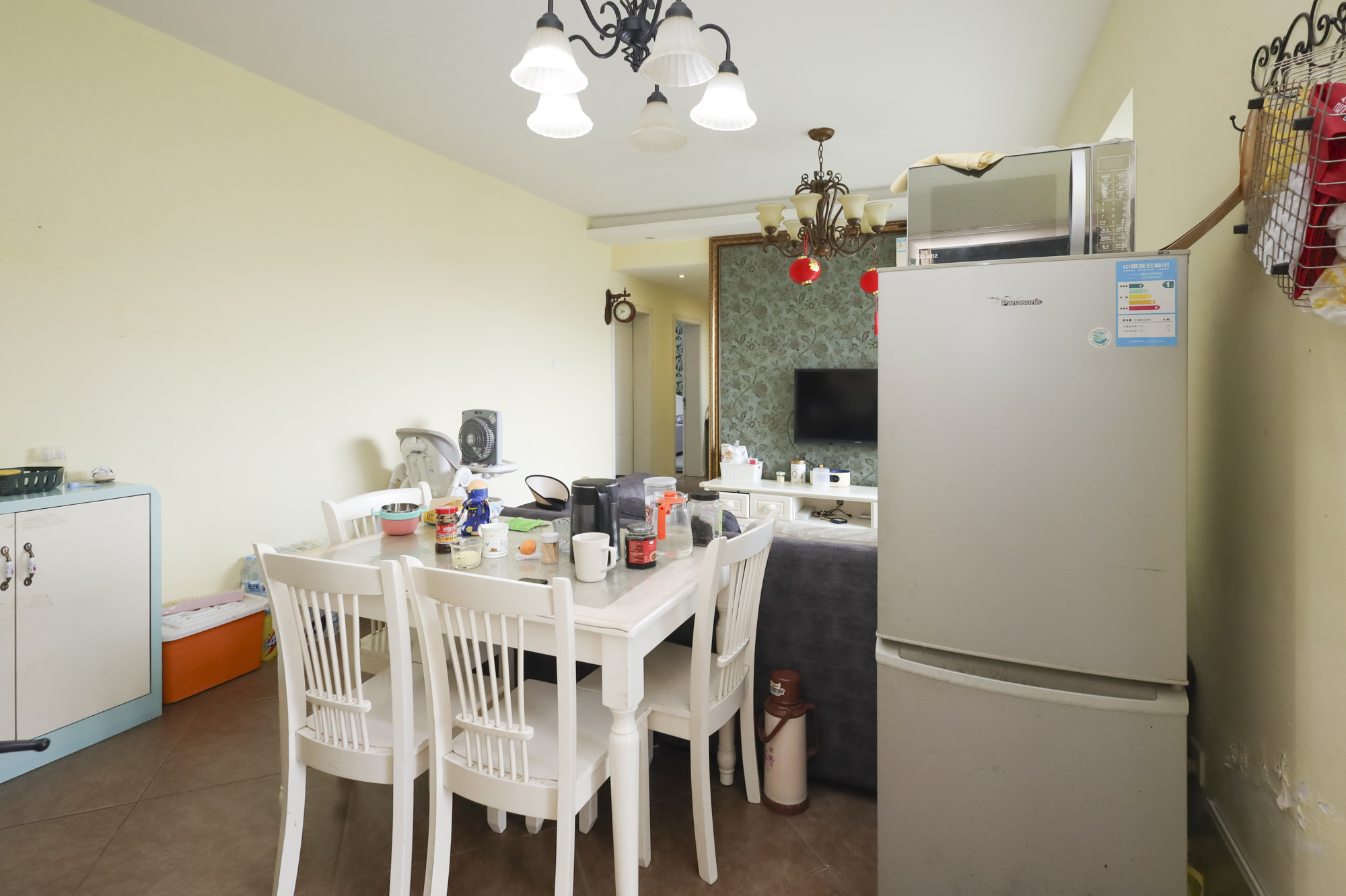 华韵城市海岸(城市水岸苑) 3室2厅1卫 129.0万 华韵城市海岸(城市水岸苑) 3室2厅1卫 129.0万客厅