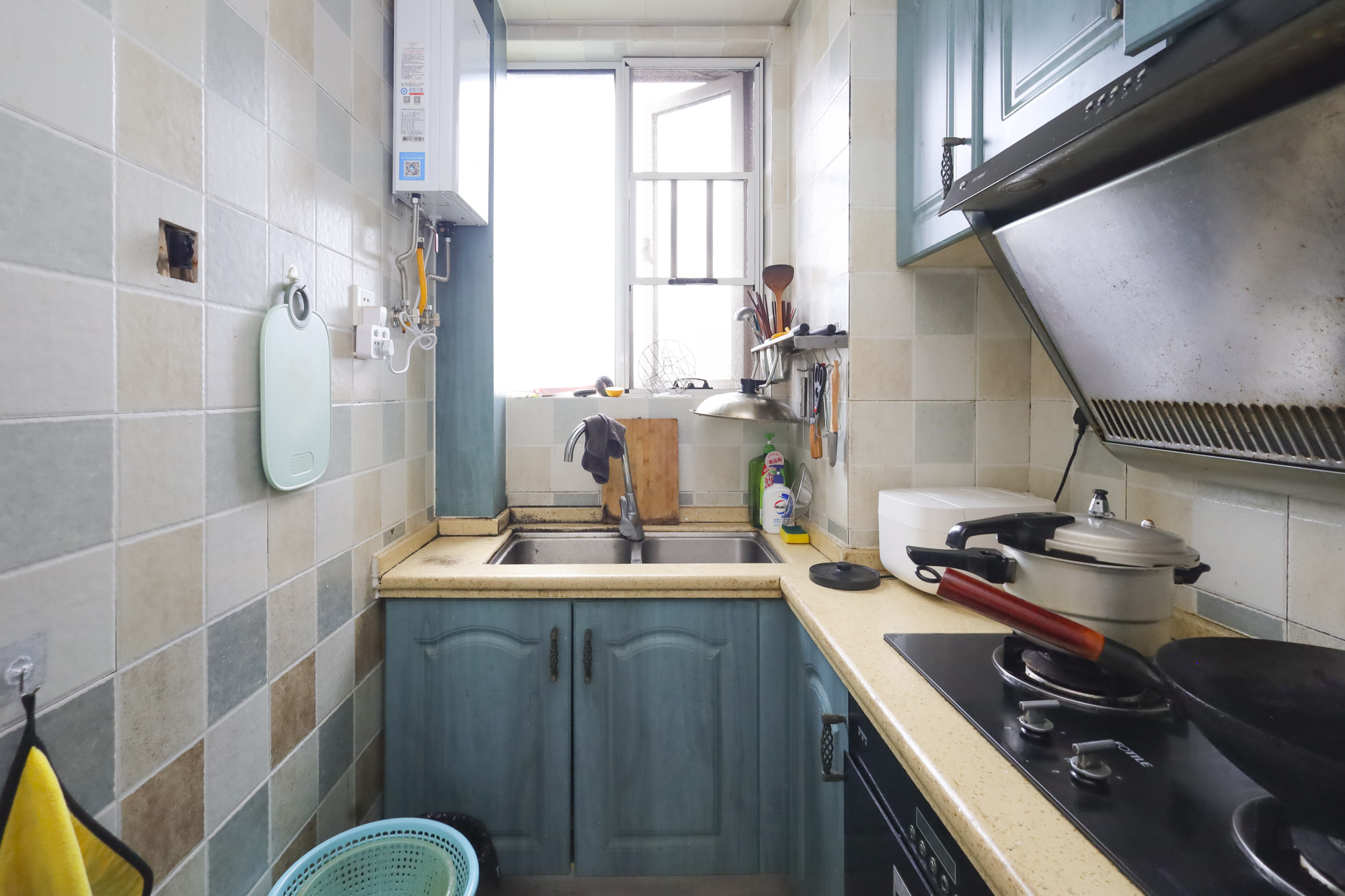 华韵城市海岸(城市水岸苑) 3室2厅1卫 129.0万 华韵城市海岸(城市水岸苑) 3室2厅1卫 129.0万厨房