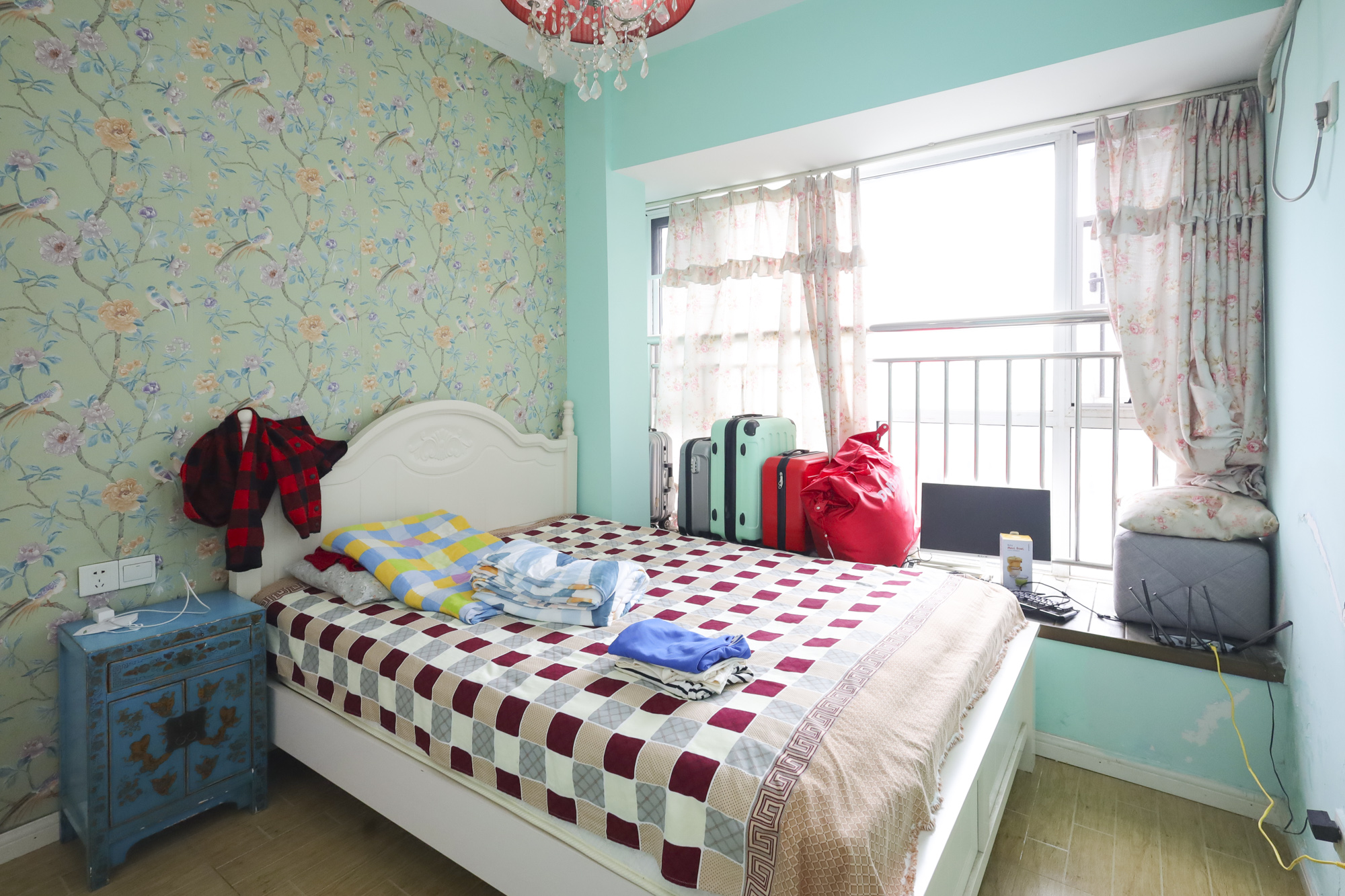 华韵城市海岸(城市水岸苑) 3室2厅1卫 129.0万 华韵城市海岸(城市水岸苑) 3室2厅1卫 129.0万卧室