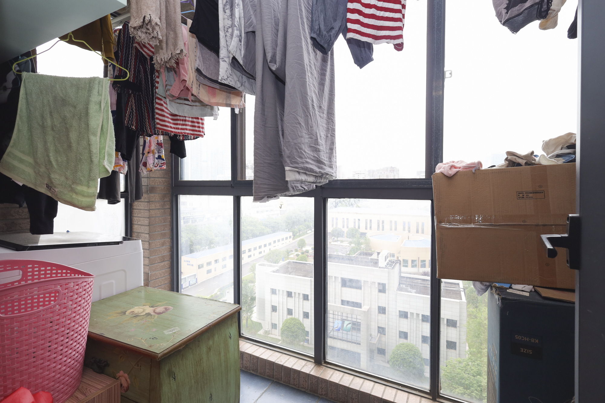 华韵城市海岸(城市水岸苑) 3室2厅1卫 129.0万 华韵城市海岸(城市水岸苑) 3室2厅1卫 129.0万阳台