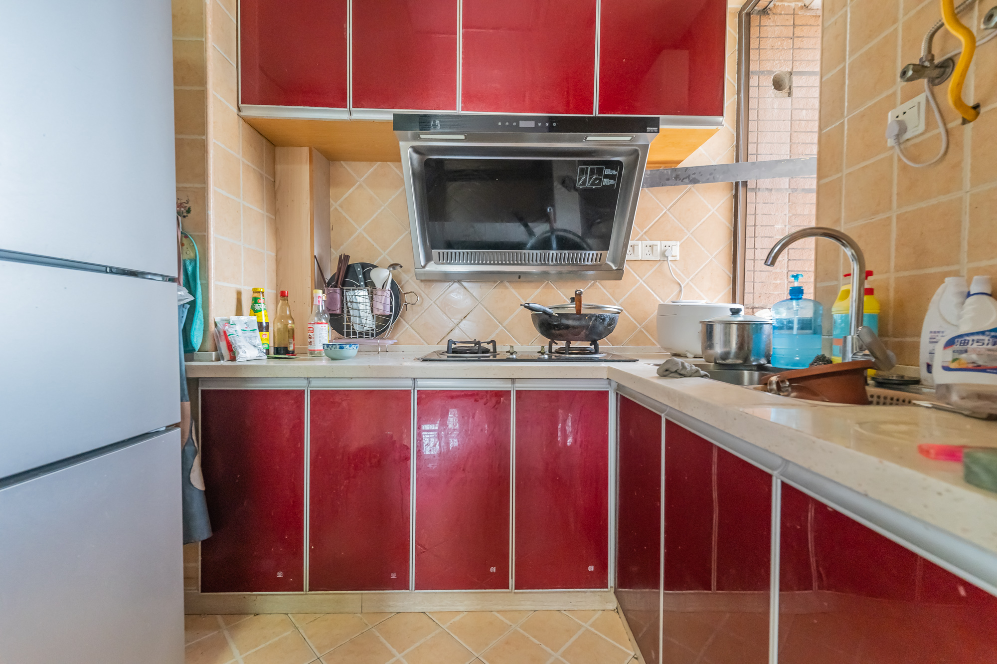 家和院  3室2厅1卫    76.2万厨房