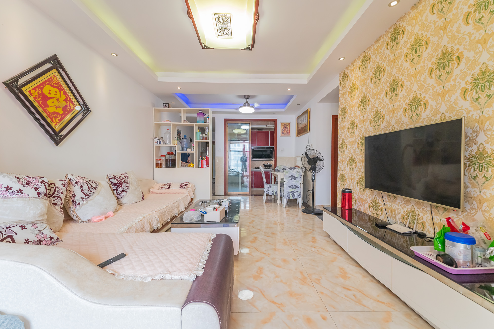 家和院  3室2厅1卫    76.2万客厅