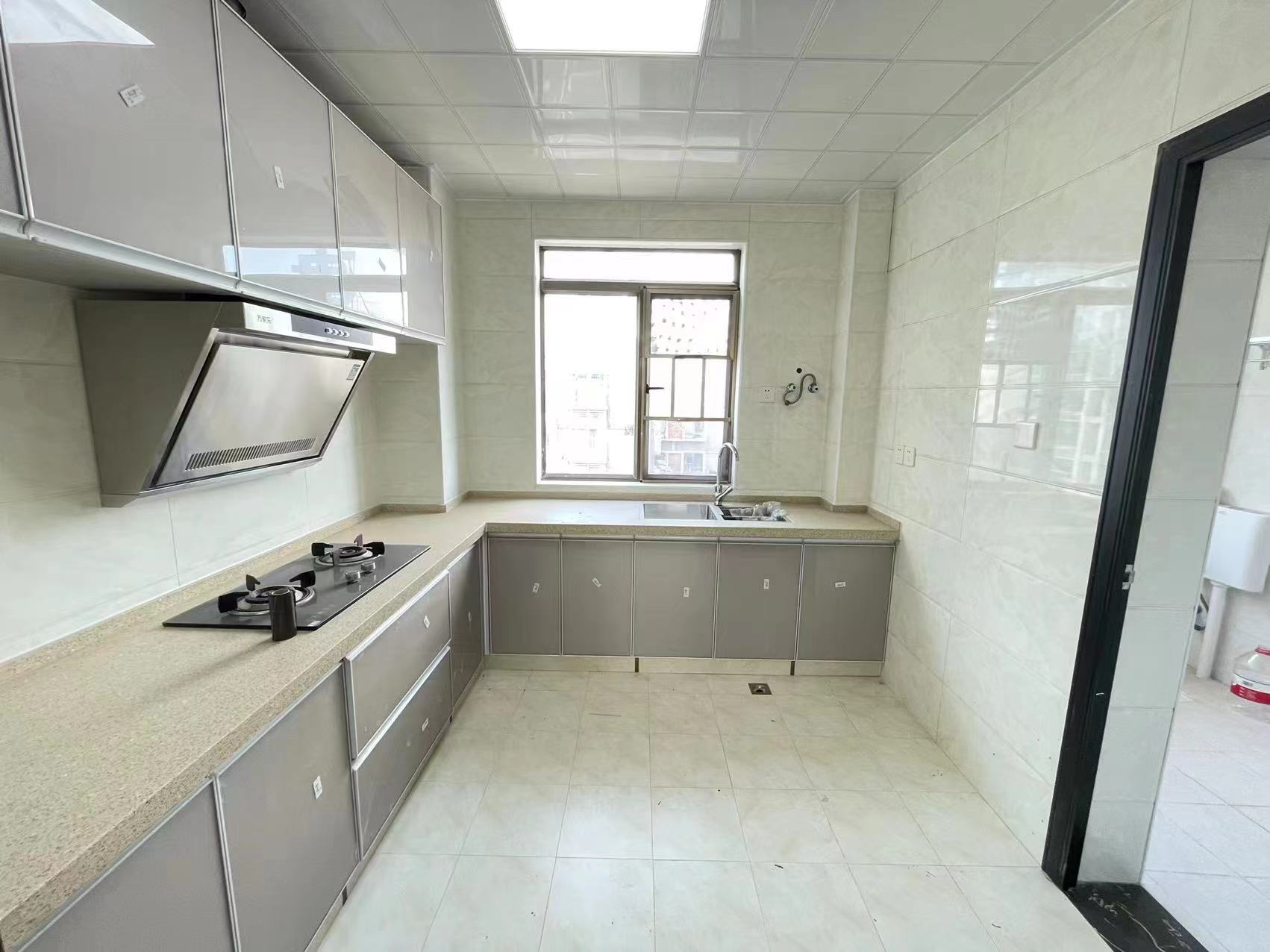 明峰银座  3室2厅2卫    59.8万 明峰银座  3室2厅2卫    59.8万室内图