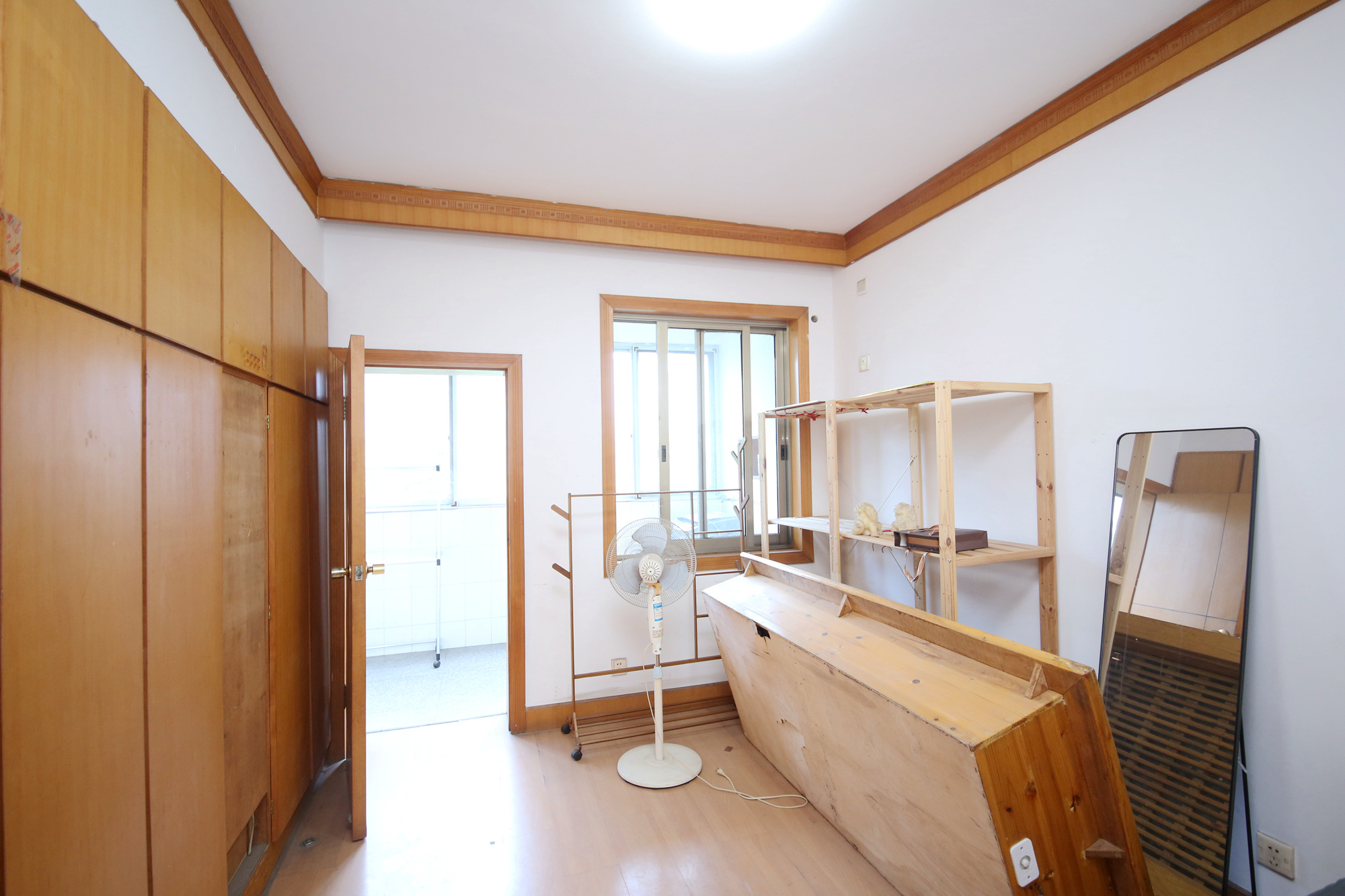 芙蓉区国税局宿舍  3室2厅2卫    125.0万卧室