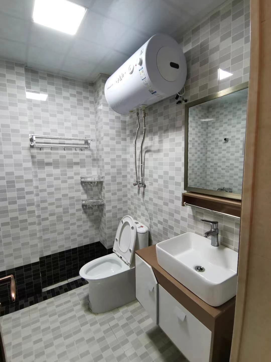 时尚新天地(平和堂) 1室1厅1卫 30.5万 时尚新天地(平和堂) 1室1厅1卫 30.5万室内图