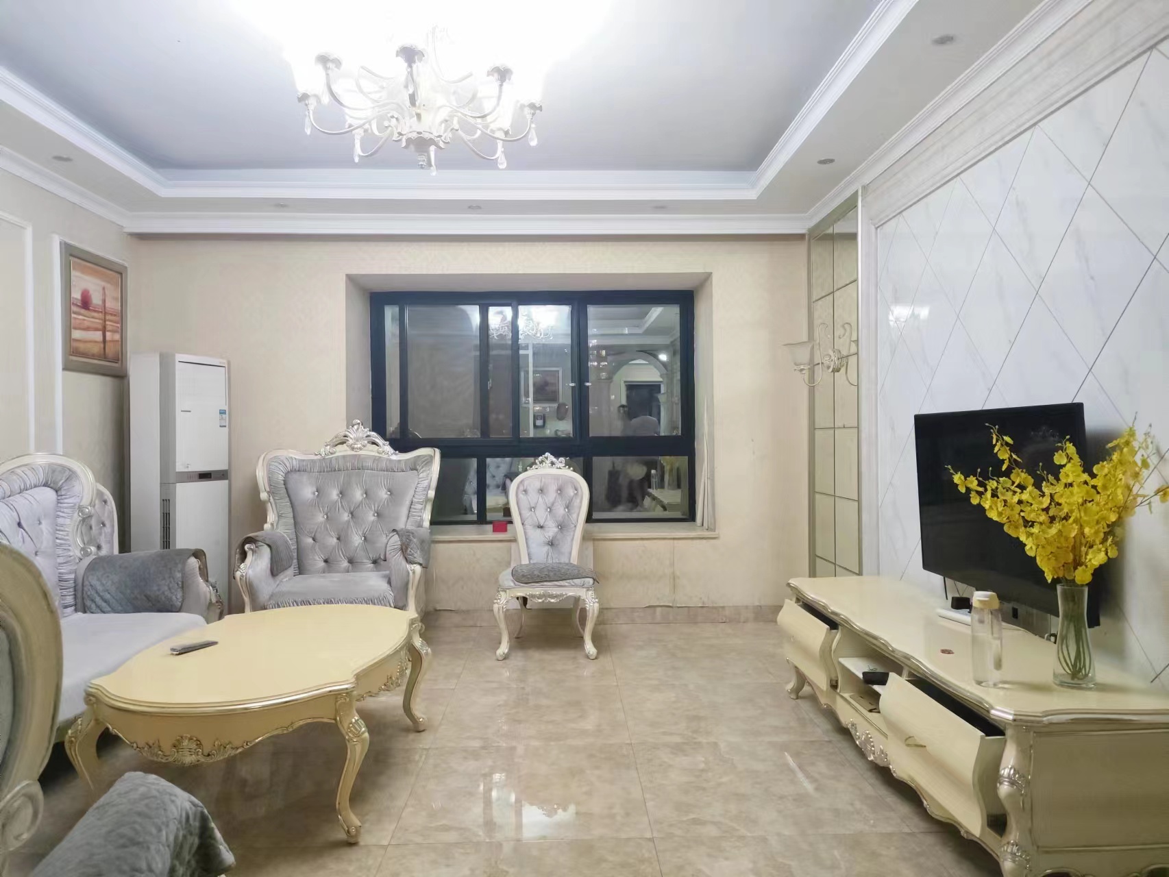 香山美境 3室2厅2卫 70.0万 香山美境 3室2厅2卫 70.0万室内图