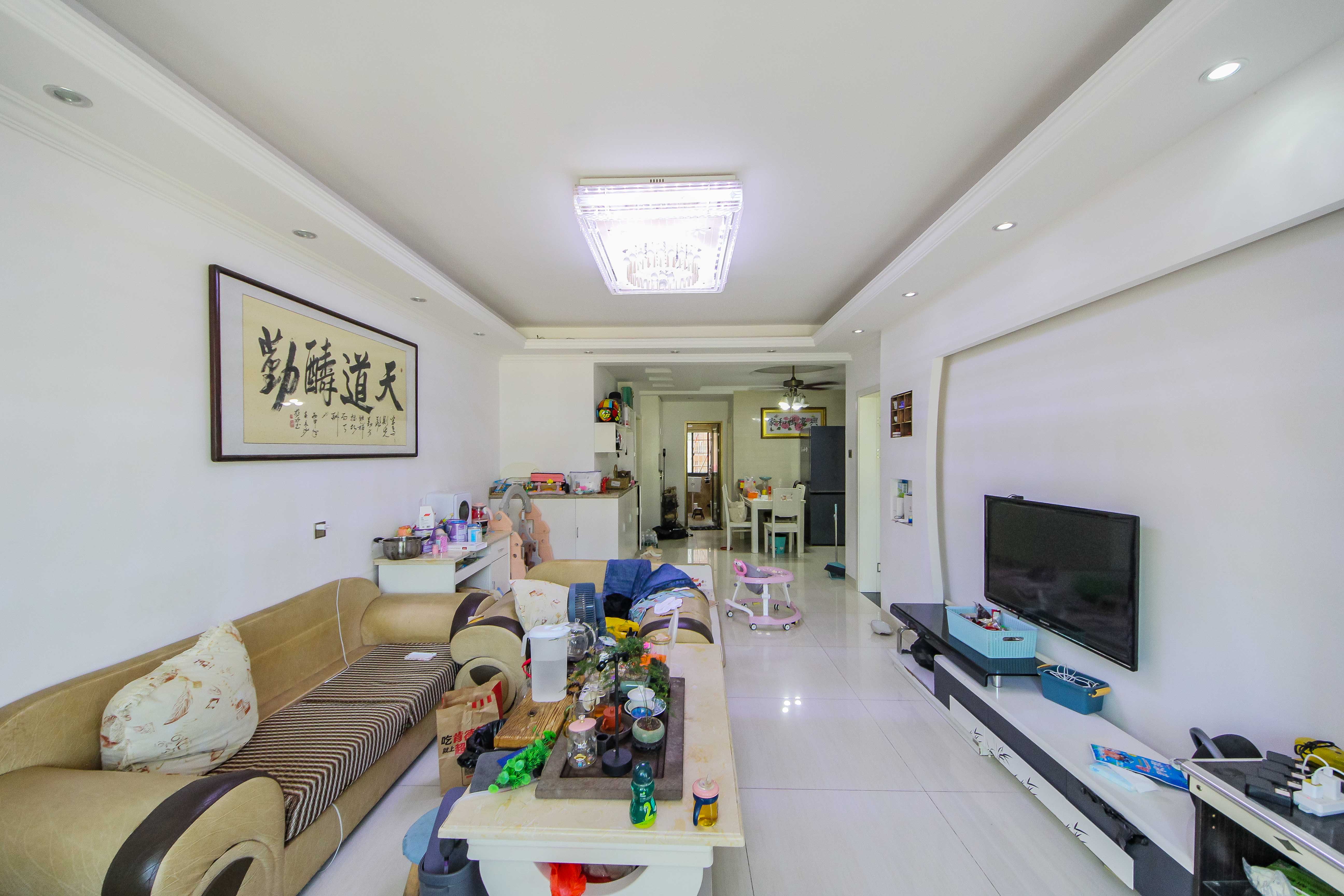 麓山里  2室2厅1卫   78.60万