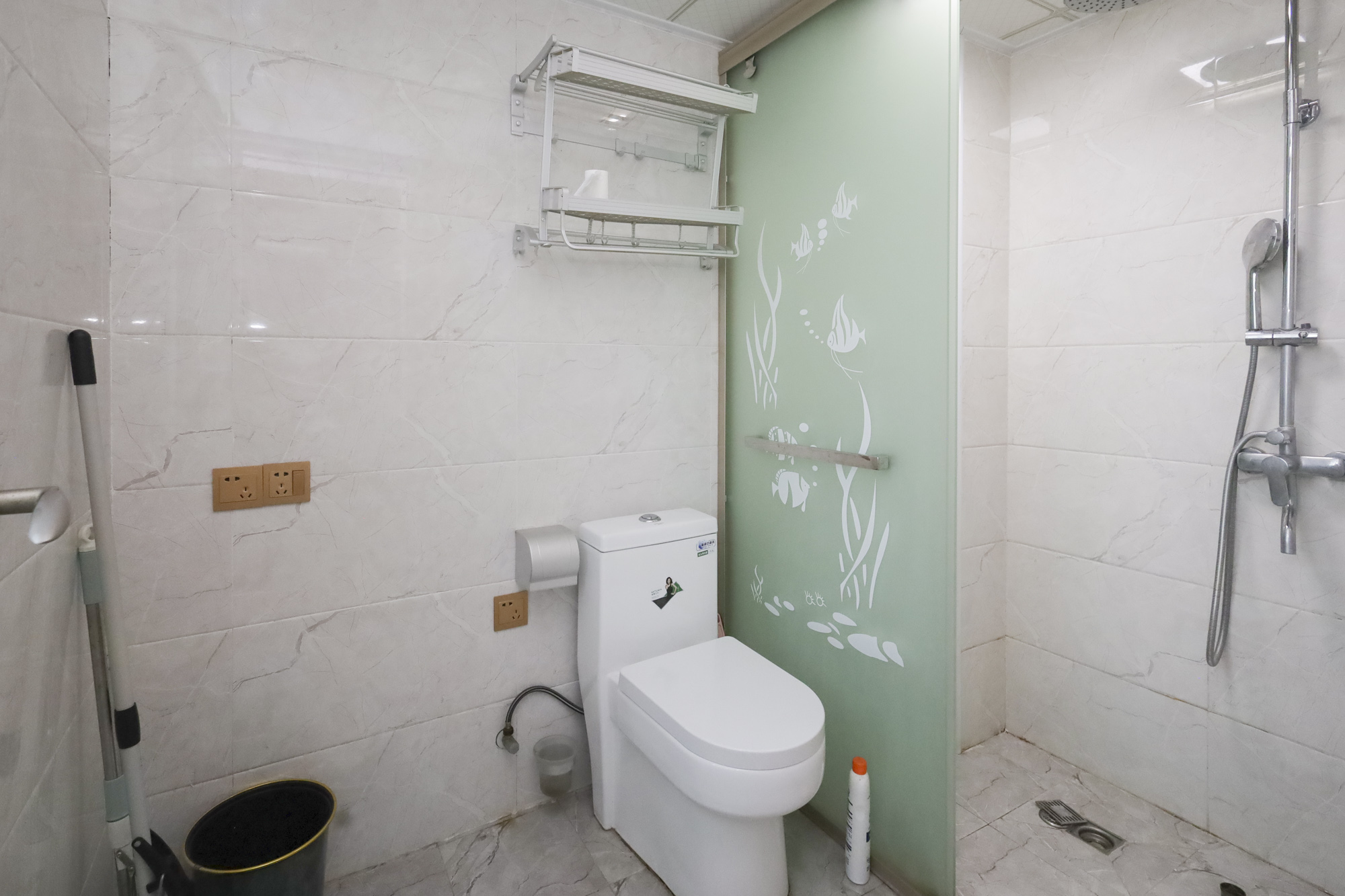 光明E城  2室2厅1卫    90.8万卫生间