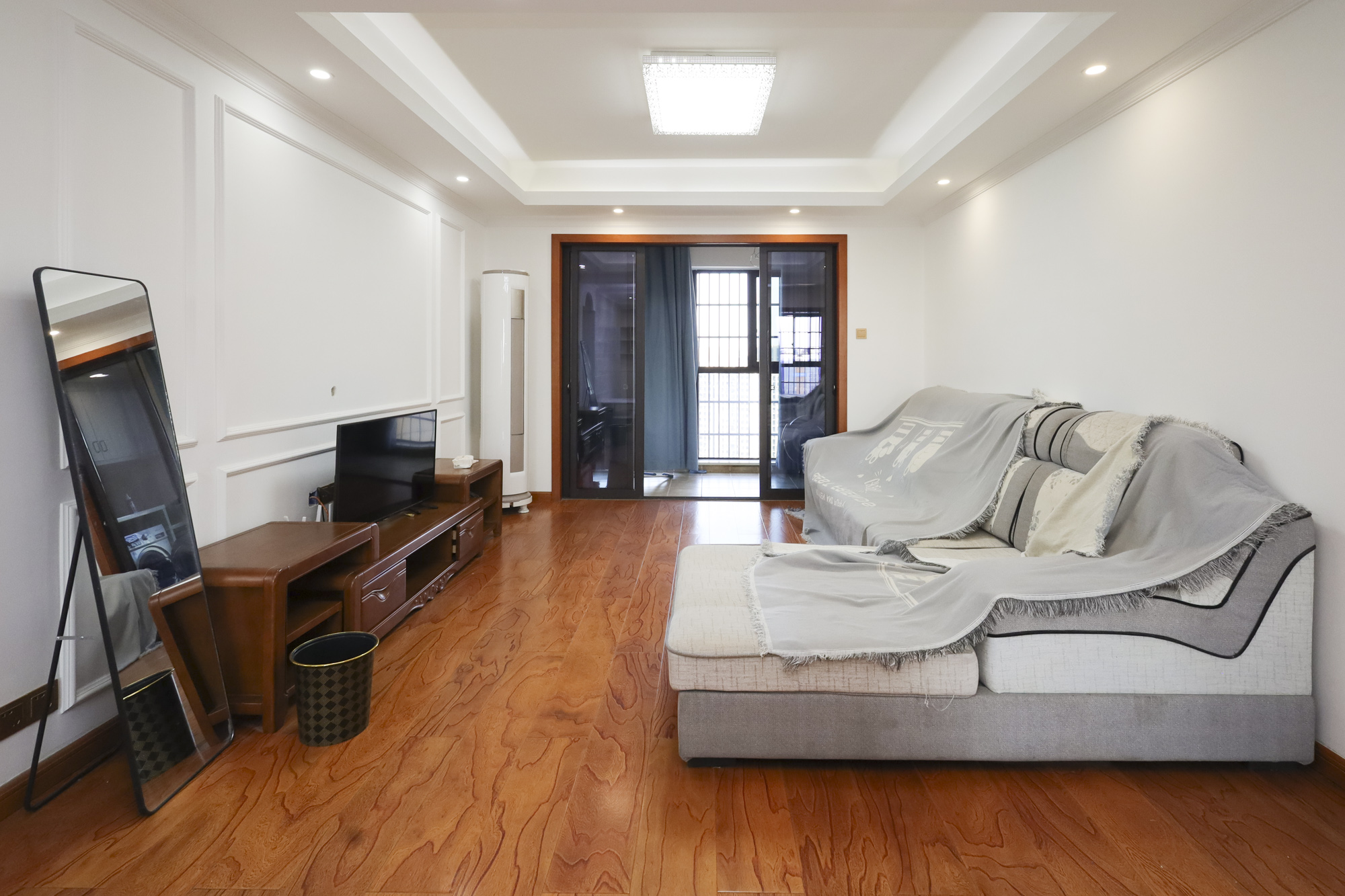 光明E城  2室2厅1卫    90.8万客厅