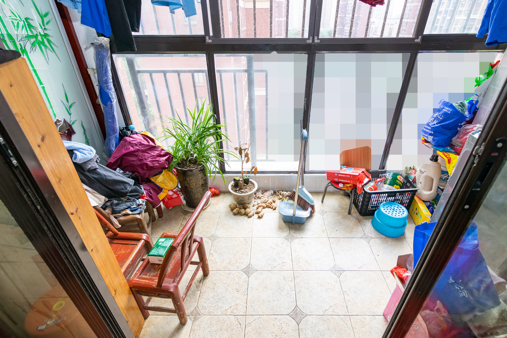 新城国际花都 4室2厅2卫 120.0万 新城国际花都 4室2厅2卫 120.0万阳台