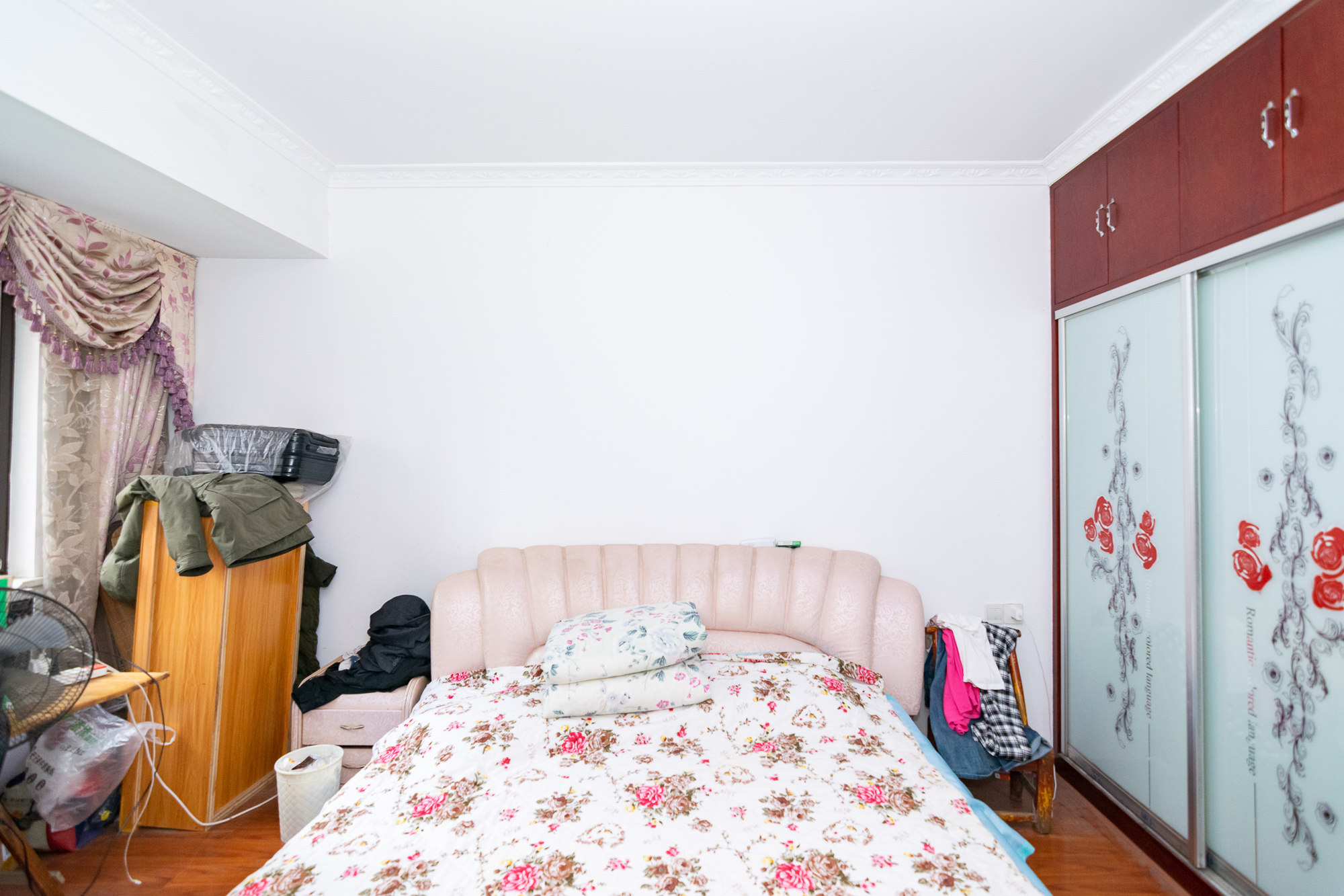 新城国际花都 4室2厅2卫 120.0万 新城国际花都 4室2厅2卫 120.0万卧室