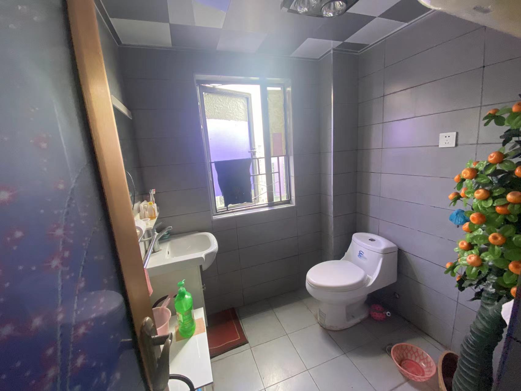 湘江名都 3室2厅2卫 88.80万 湘江名都 3室2厅2卫 88.80万室内图