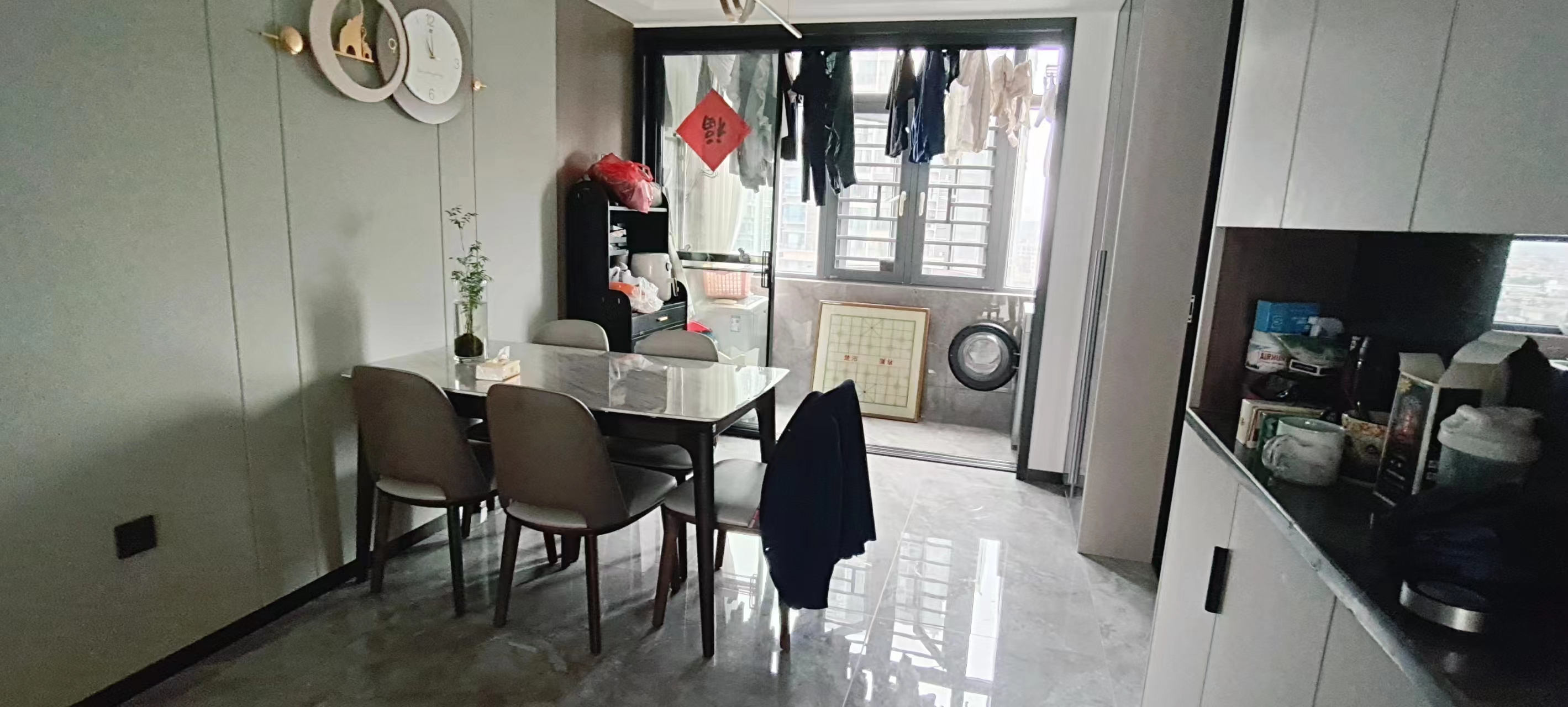 白石古莲城松竹里  3室2厅1卫    135.8万 白石古莲城松竹里  3室2厅1卫    135.8万客厅