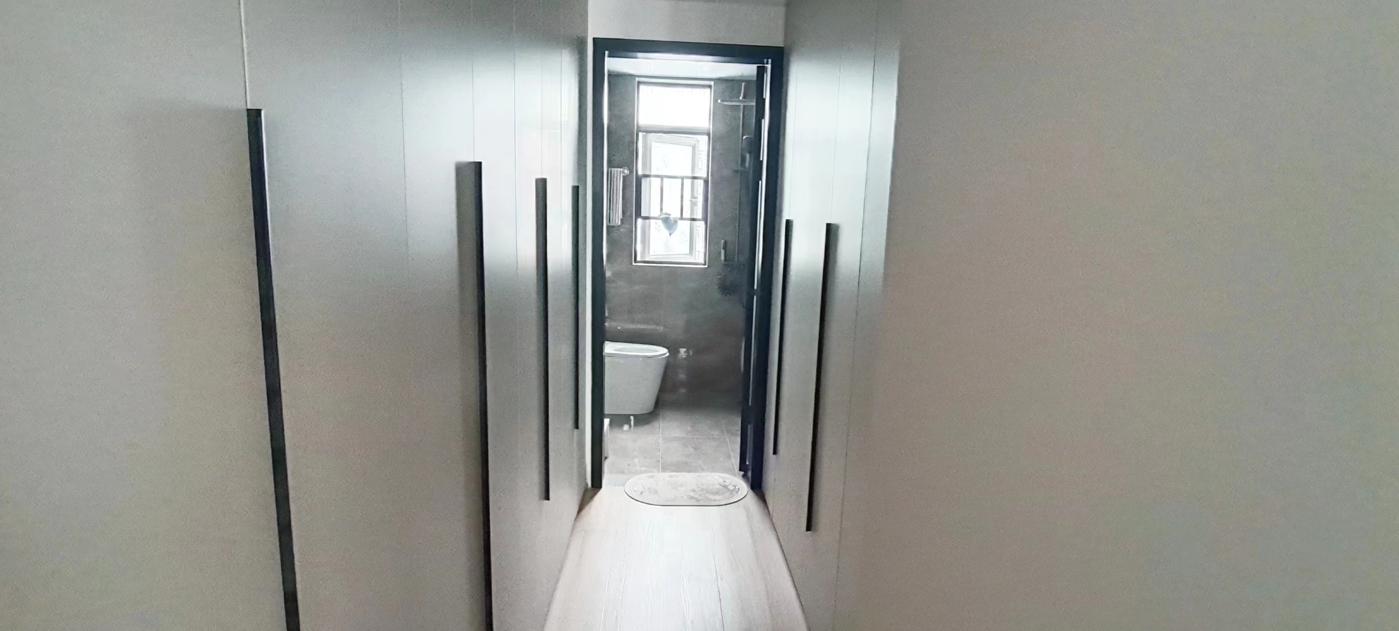 白石古莲城松竹里  3室2厅1卫    135.8万 白石古莲城松竹里  3室2厅1卫    135.8万客厅