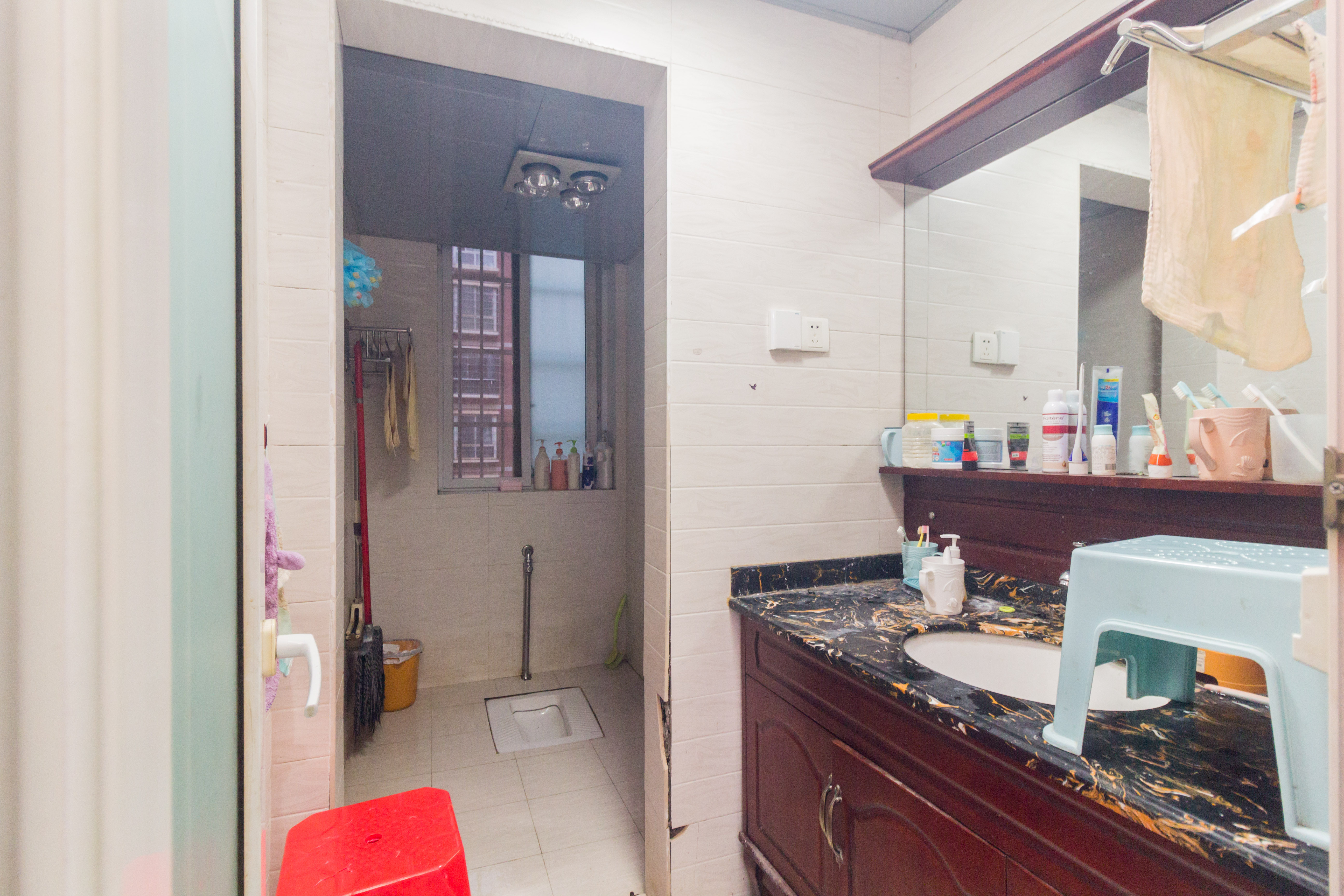 星城国际 3室2厅2卫 55.0万 星城国际 3室2厅2卫 55.0万卫生间