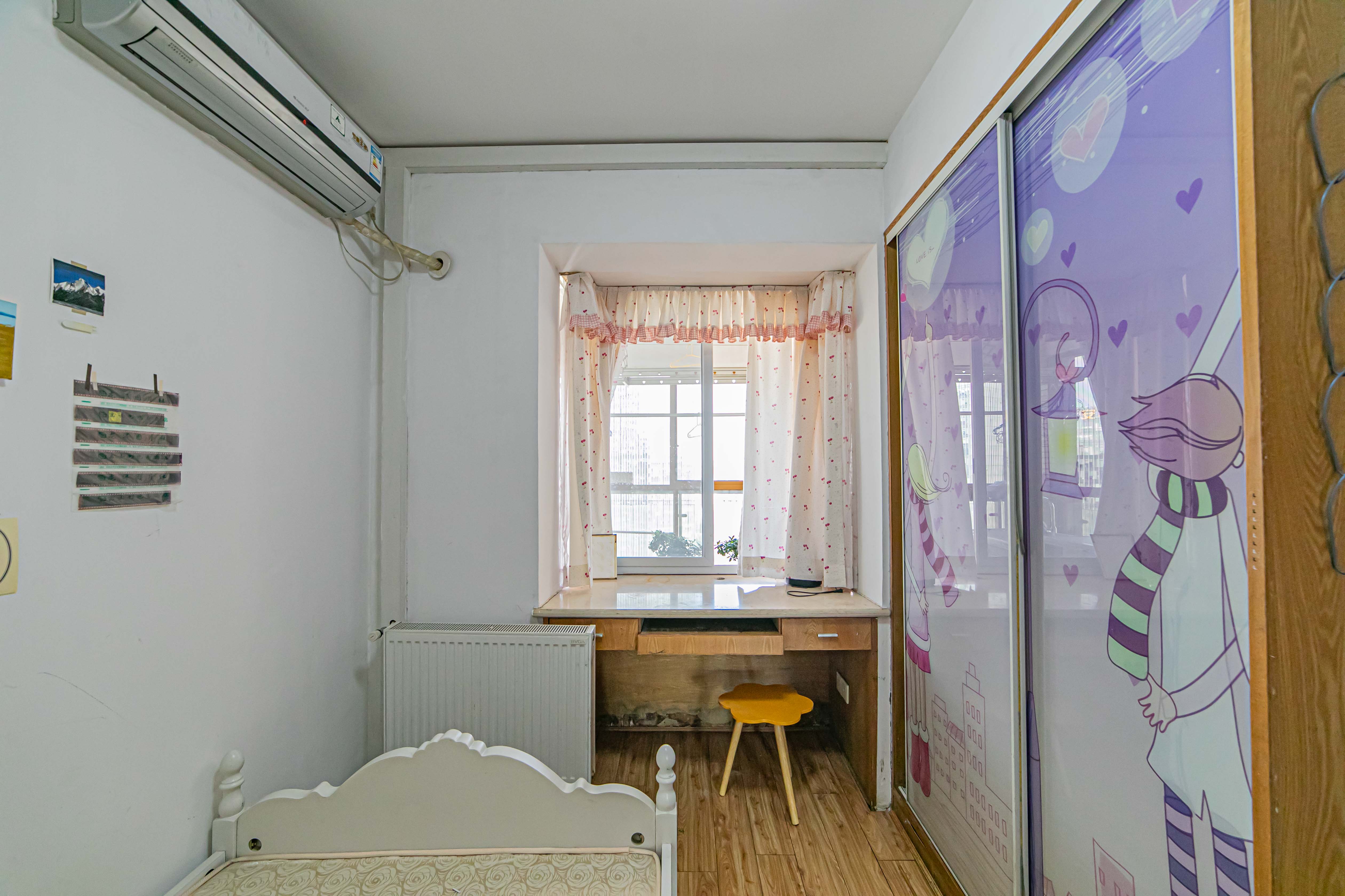 天健芙蓉盛世一期  4室2厅2卫    185.0万卧室