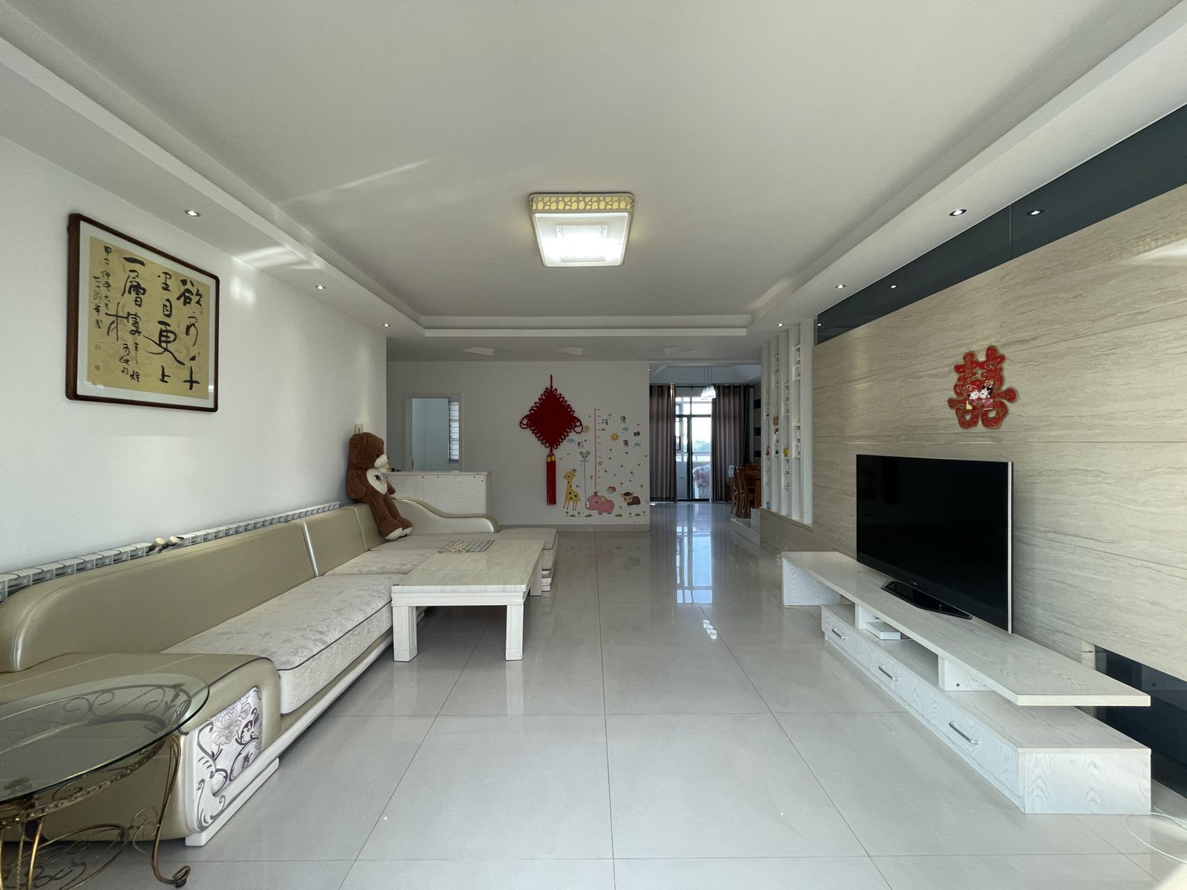 海创明珠花园 6室2厅3卫 75.0万 海创明珠花园 6室2厅3卫 75.0万室内图