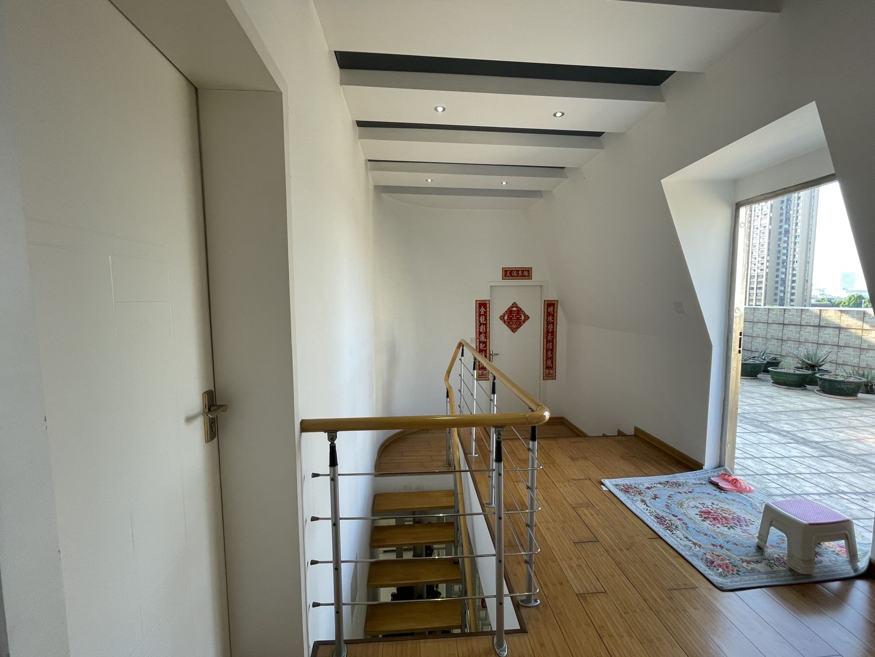 海创明珠花园 6室2厅3卫 75.0万 海创明珠花园 6室2厅3卫 75.0万室内图