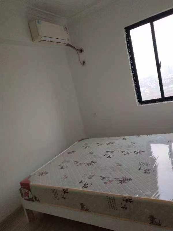 名仕华府  1室1厅1卫   1400.00元/月室内图