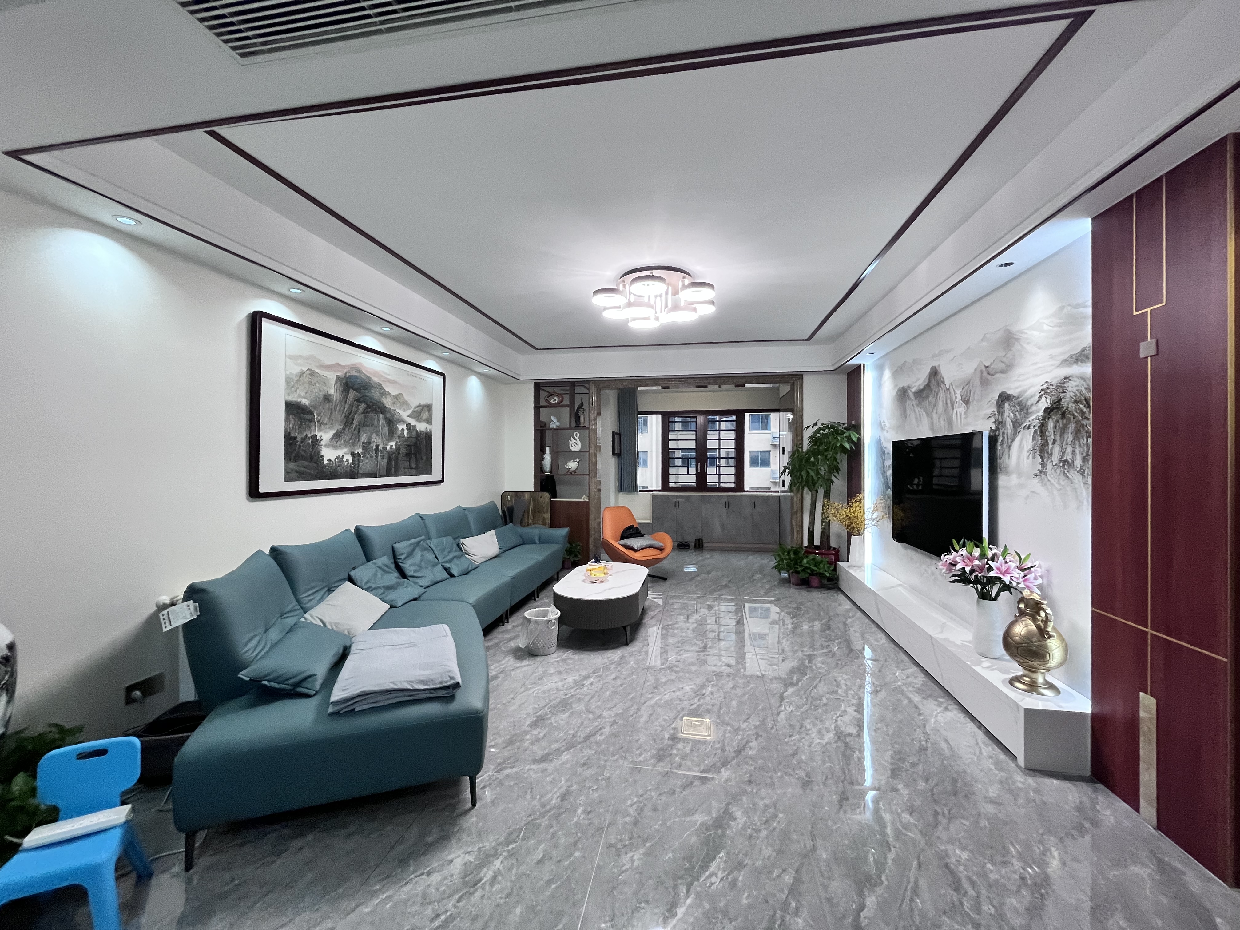 金质颐园  4室2厅2卫    120.0万 金质颐园  4室2厅2卫    120.0万室内图