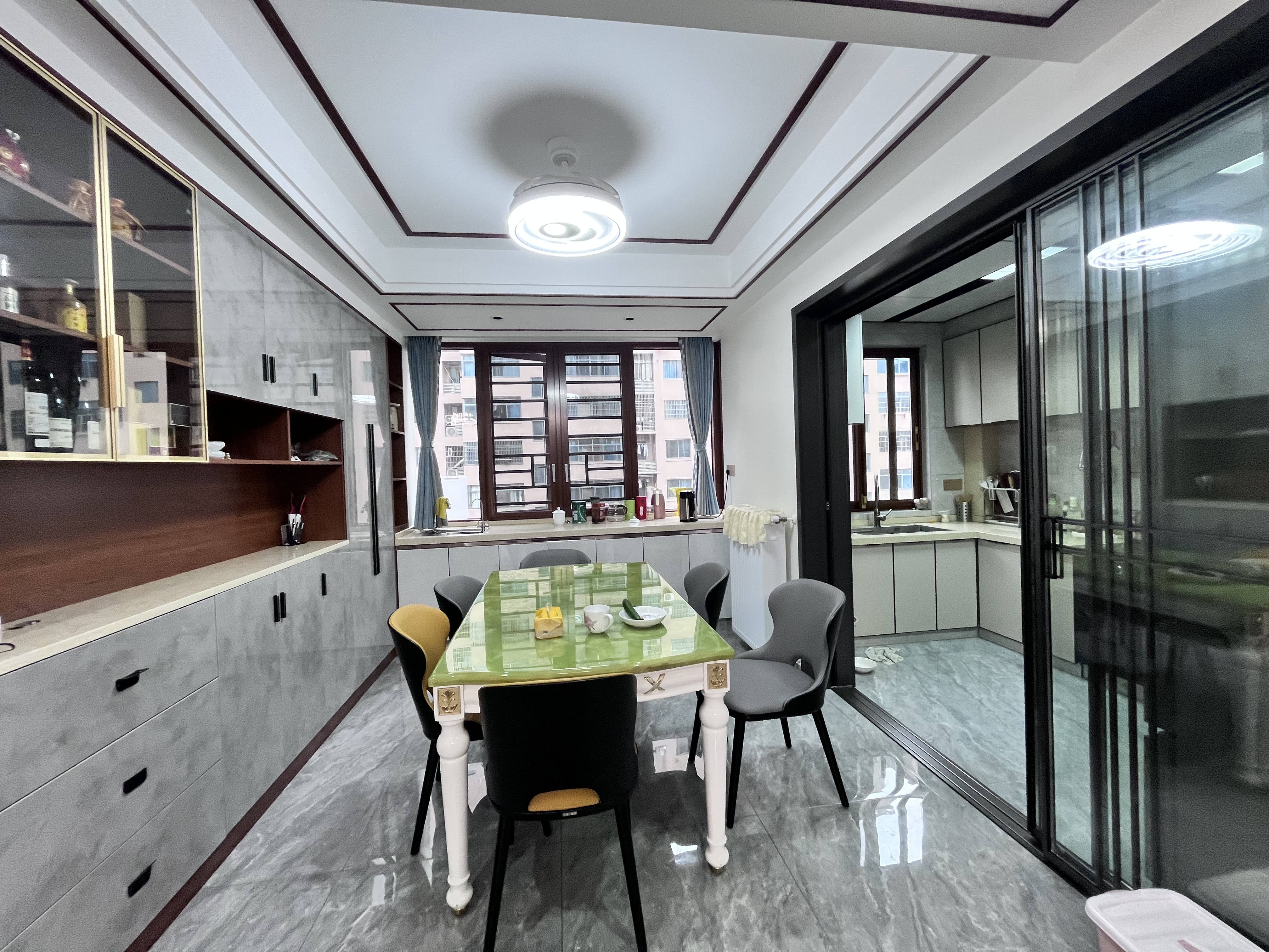 金质颐园  4室2厅2卫    120.0万 金质颐园  4室2厅2卫    120.0万室内图