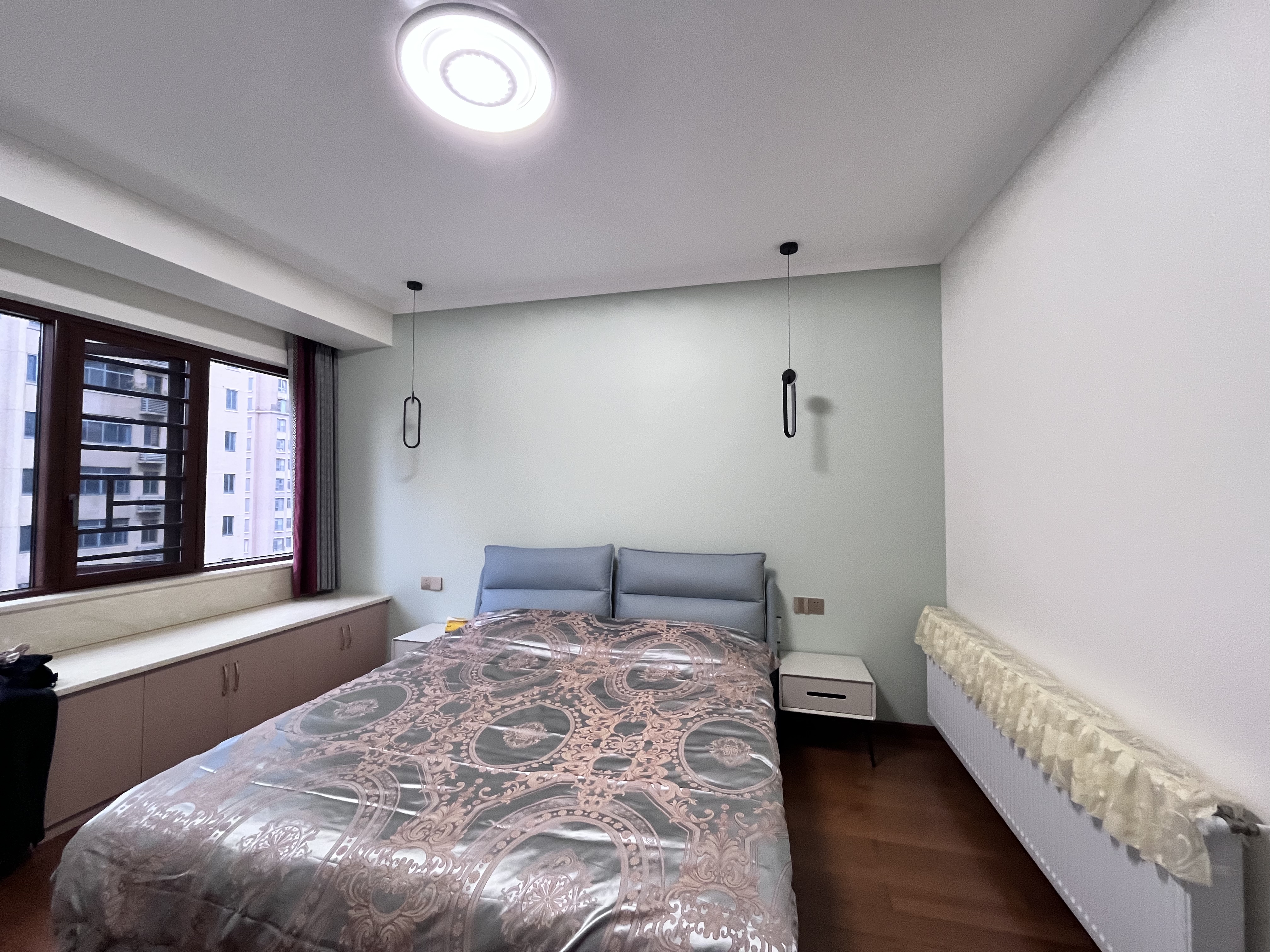 金质颐园  4室2厅2卫    120.0万 金质颐园  4室2厅2卫    120.0万室内图